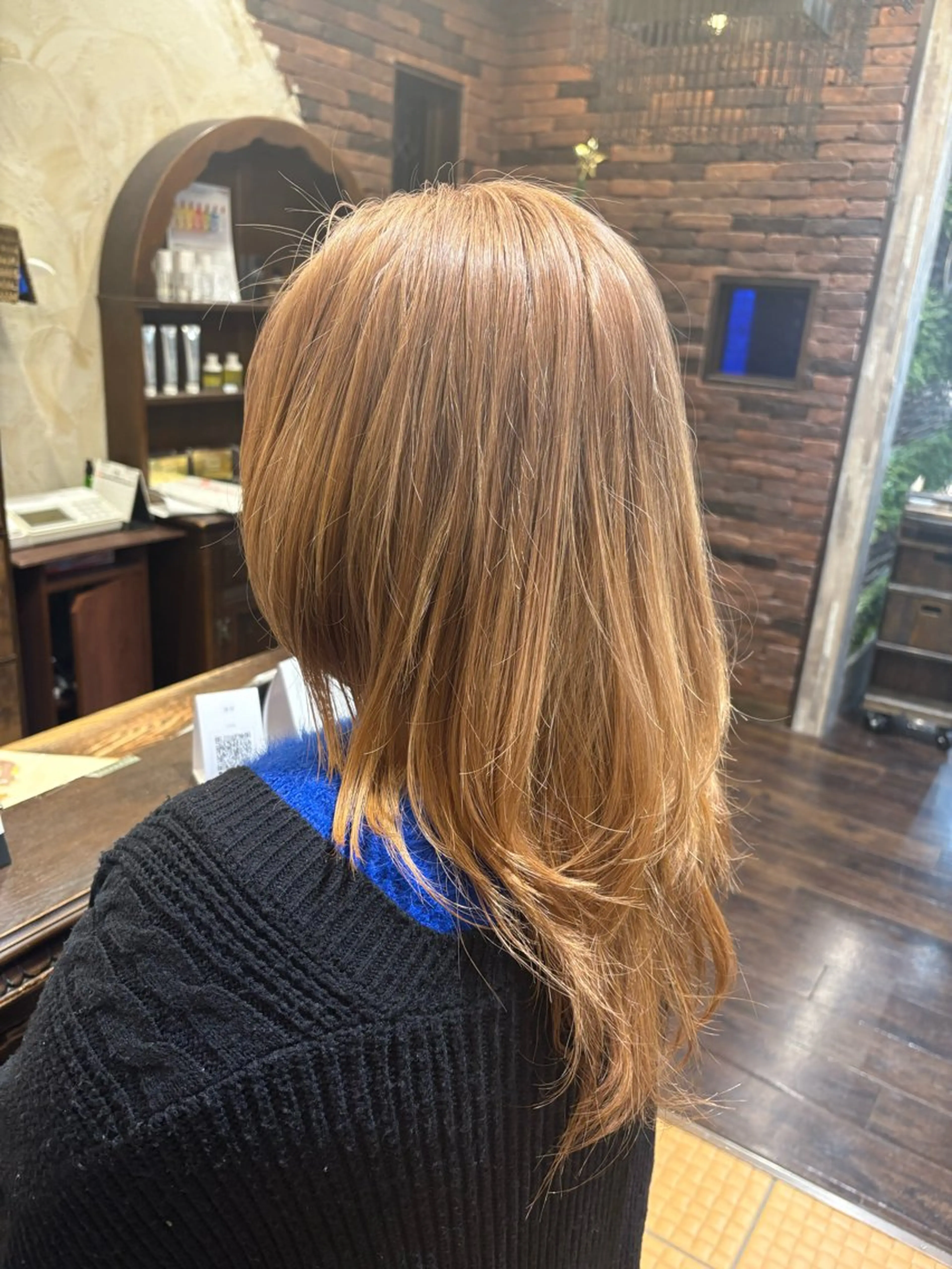 ロング カラー ベージュカラー レイヤーカット 君塚幸奈 /Calbariのヘアスタイル