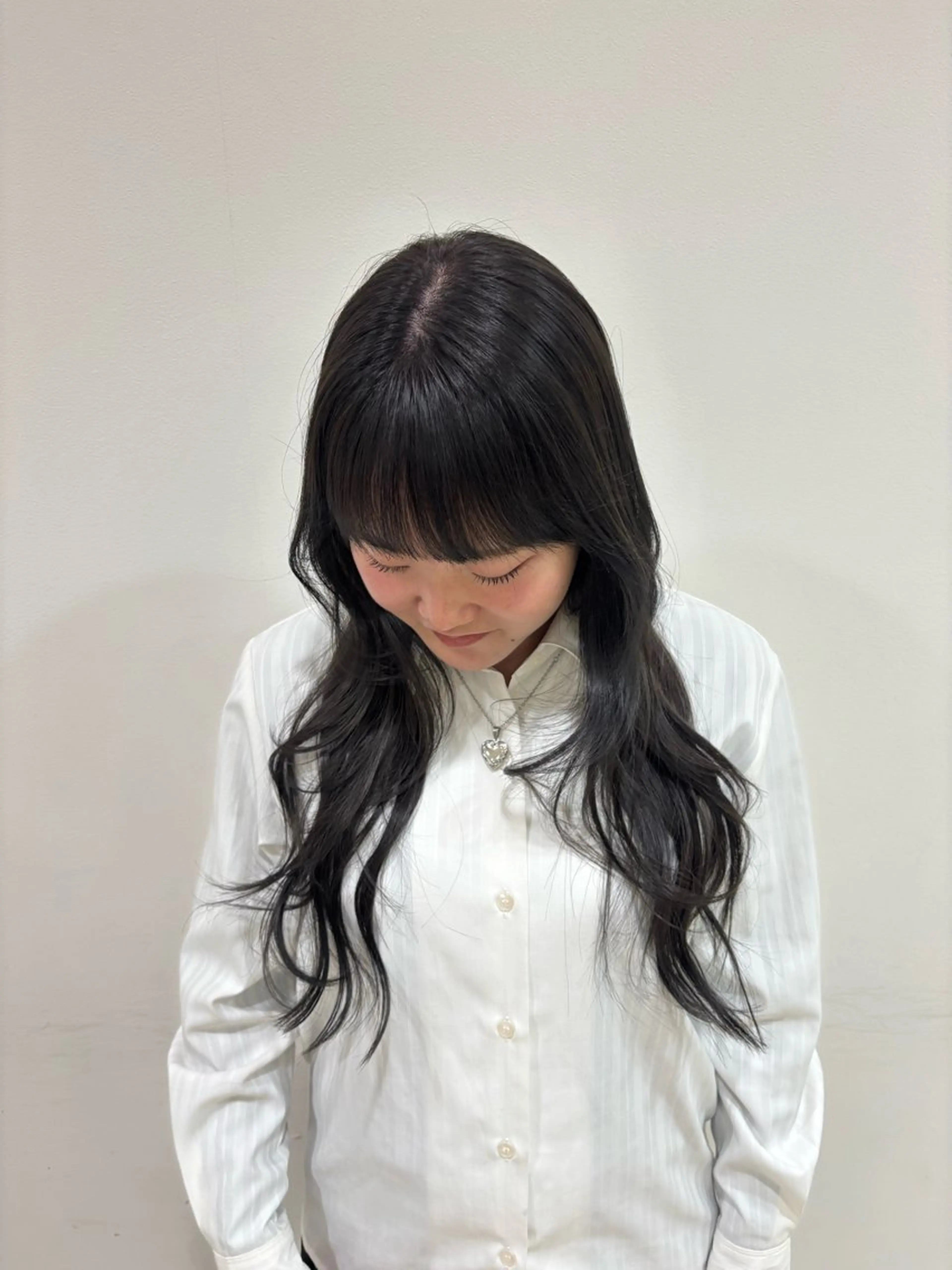 ロング 津上 恵美のヘアスタイル