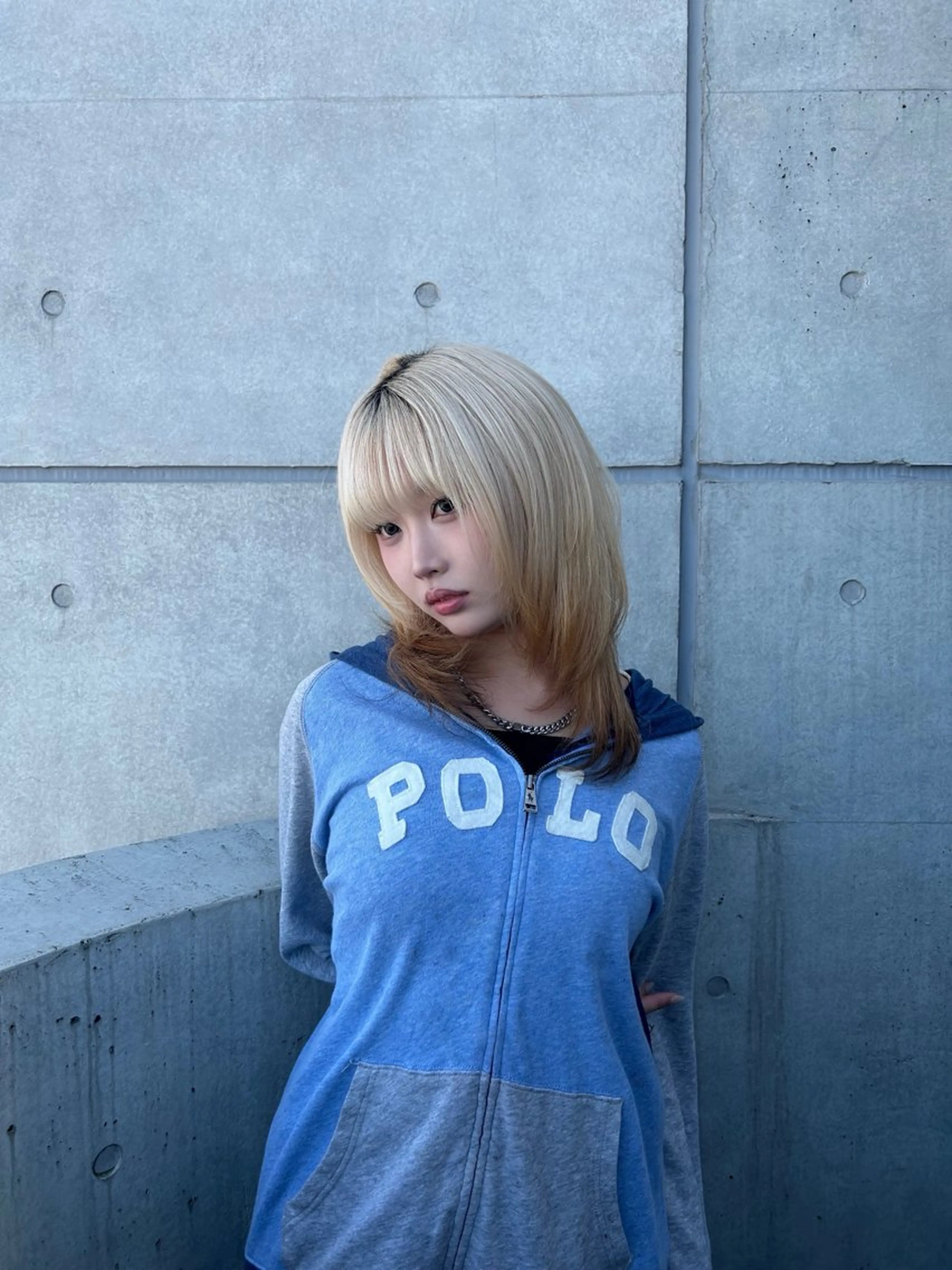 ミディアム 顔周りカット ハッシュカット レイヤーカット 小顔カット トリートメント レイヤー/ブロンド 透明感カラー/ヒロトのヘアスタイル