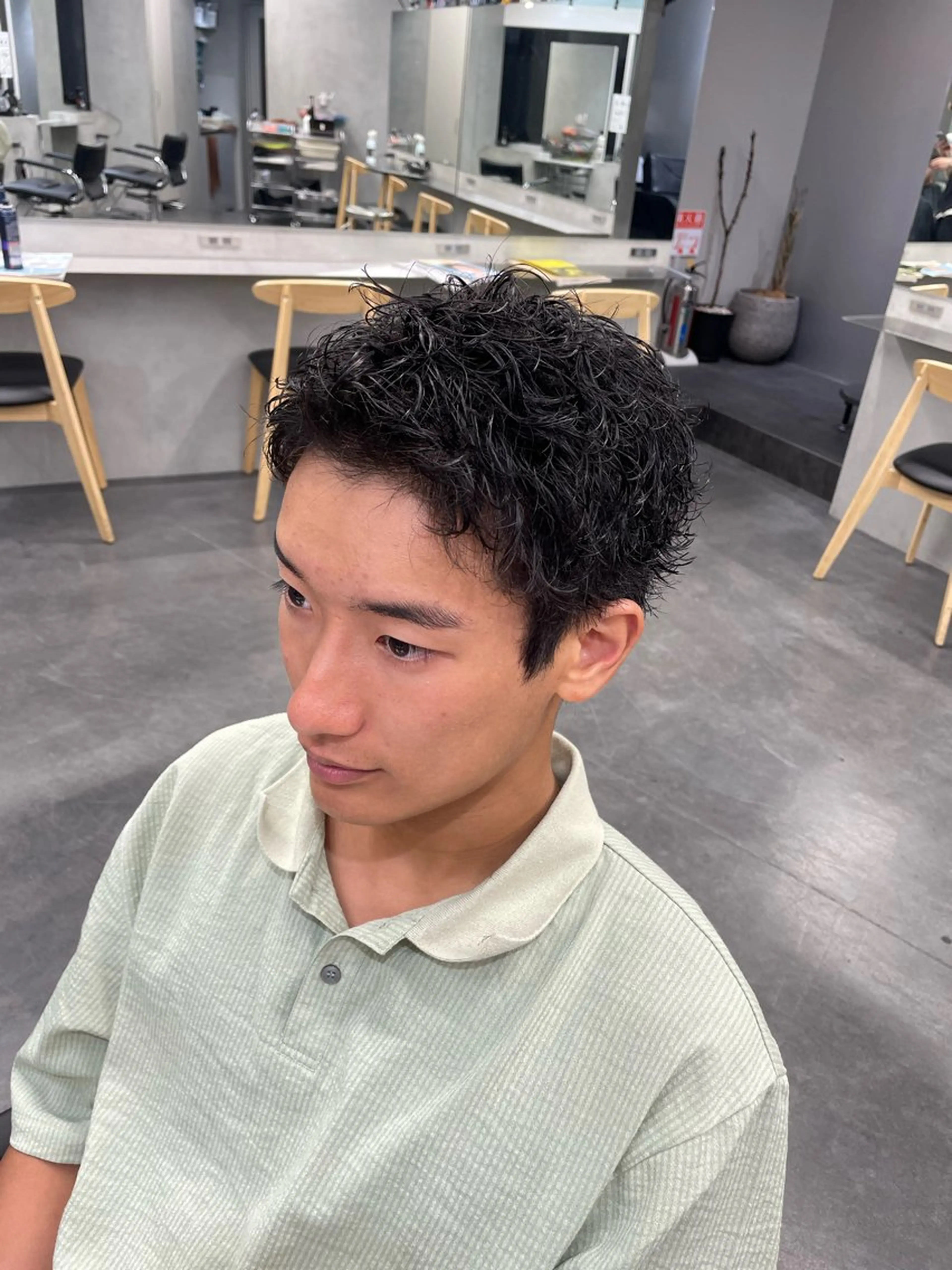 パーマ メンズ メンズパーマ ツイストスパイラルパーマ 波巻きパーマ ニュアンスパーマ スパイラルパーマ fifth リュウセイのヘアスタイル