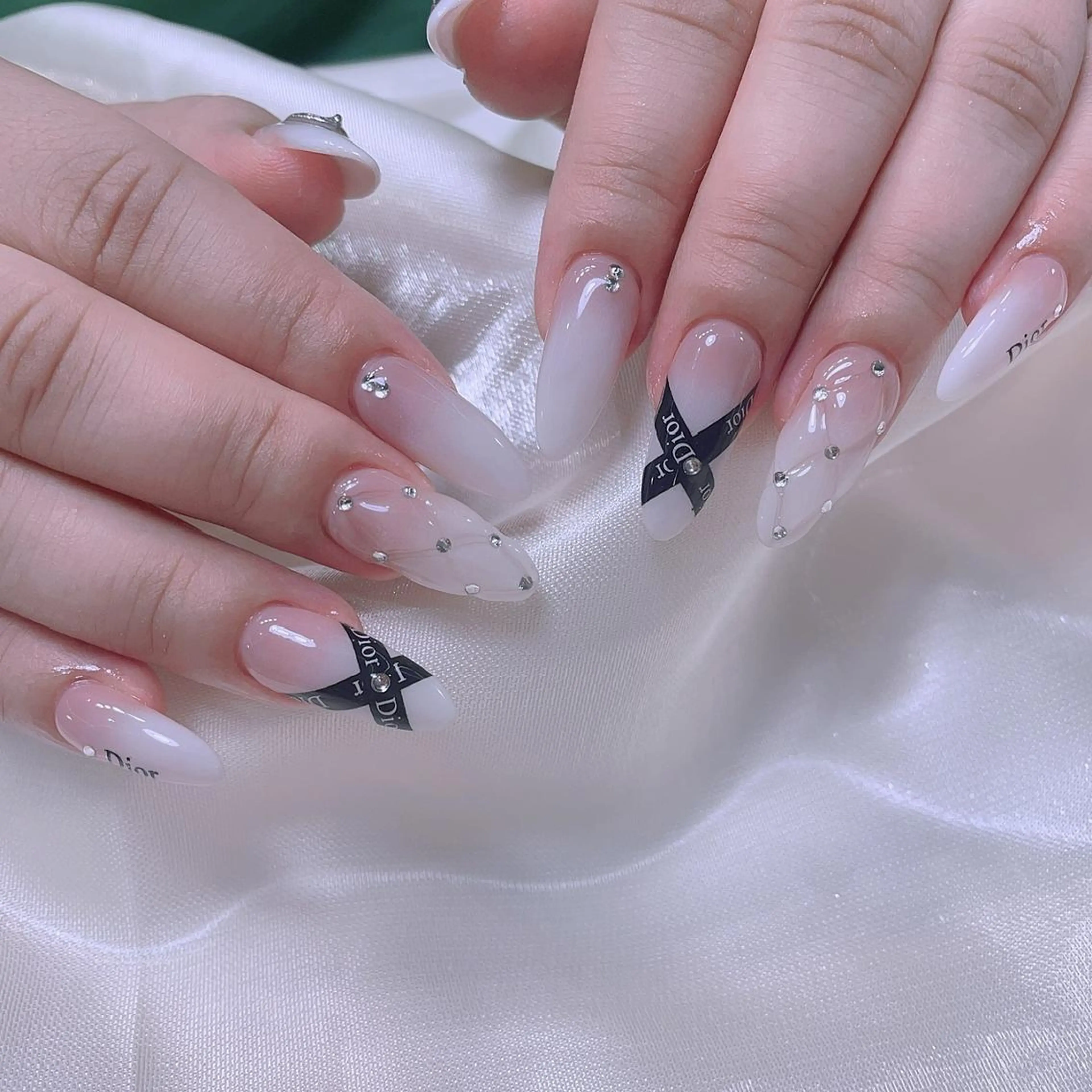 ネイル G. Studioのネイルデザイン