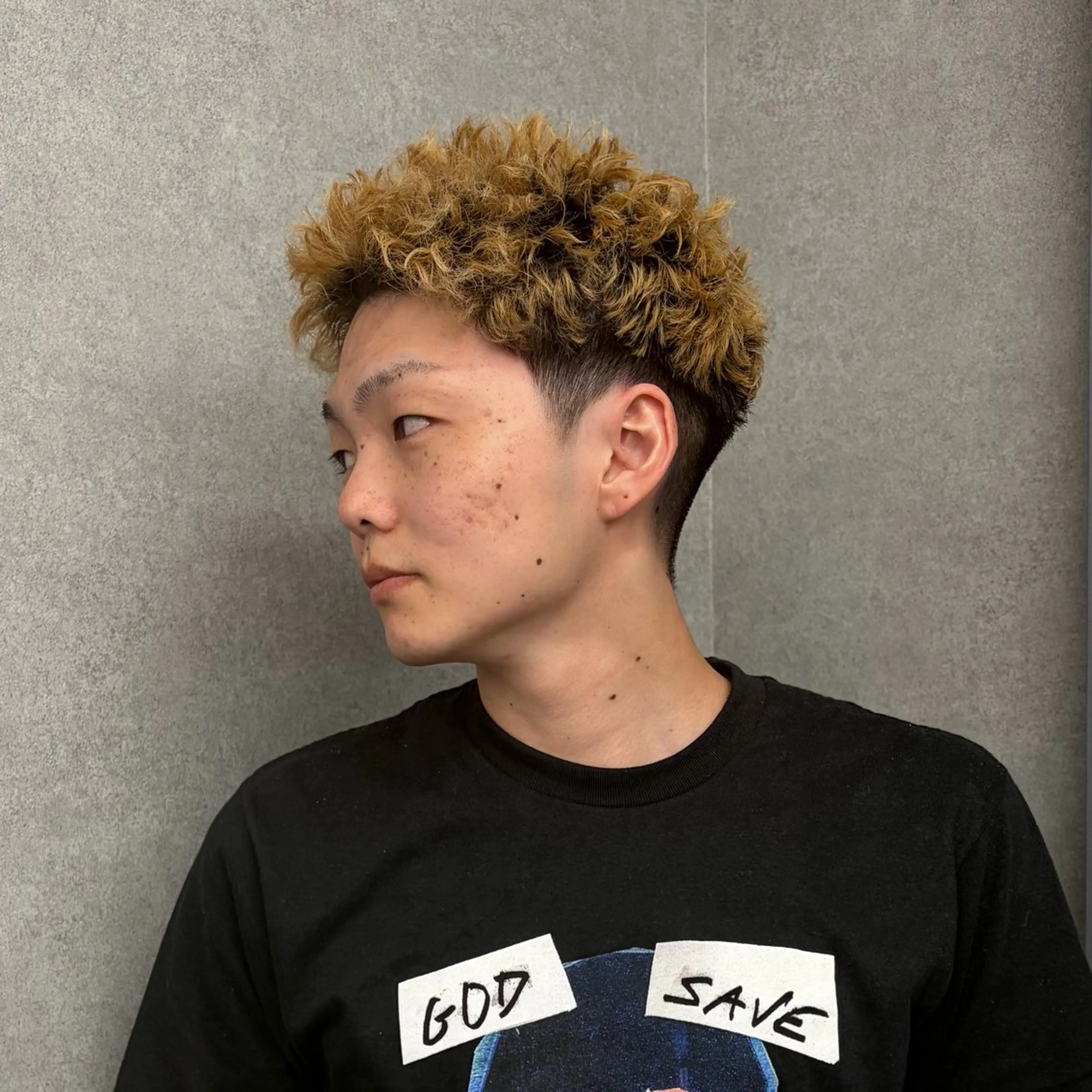 メンズ メンズパーマ 志村 シュンスケのヘアスタイル