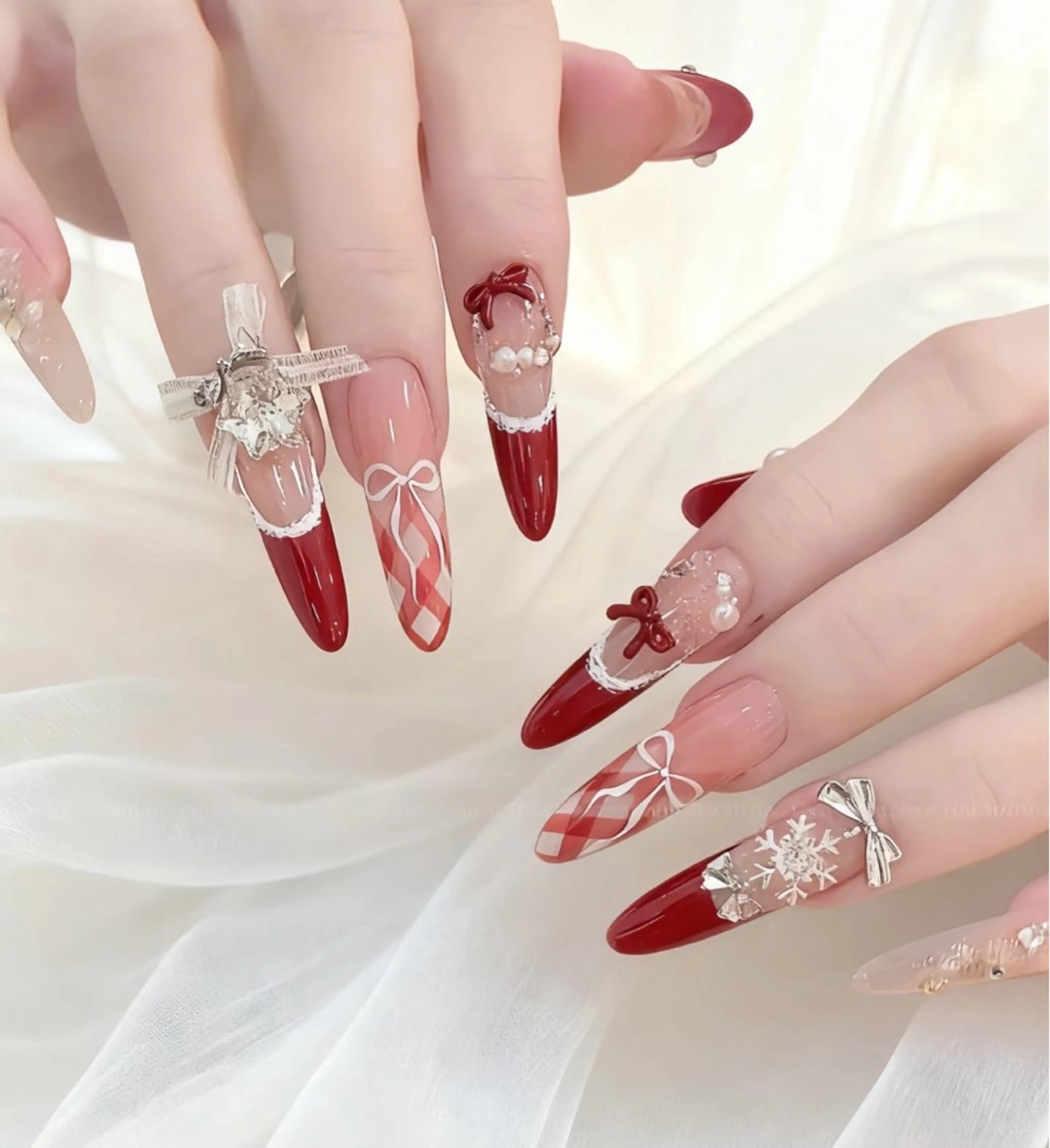 ネイル アートネイル べっ甲ネイル チークネイル 成人式 長さ出し ハンドネイル ハンドケア For you. Nail Salonのネイルデザイン