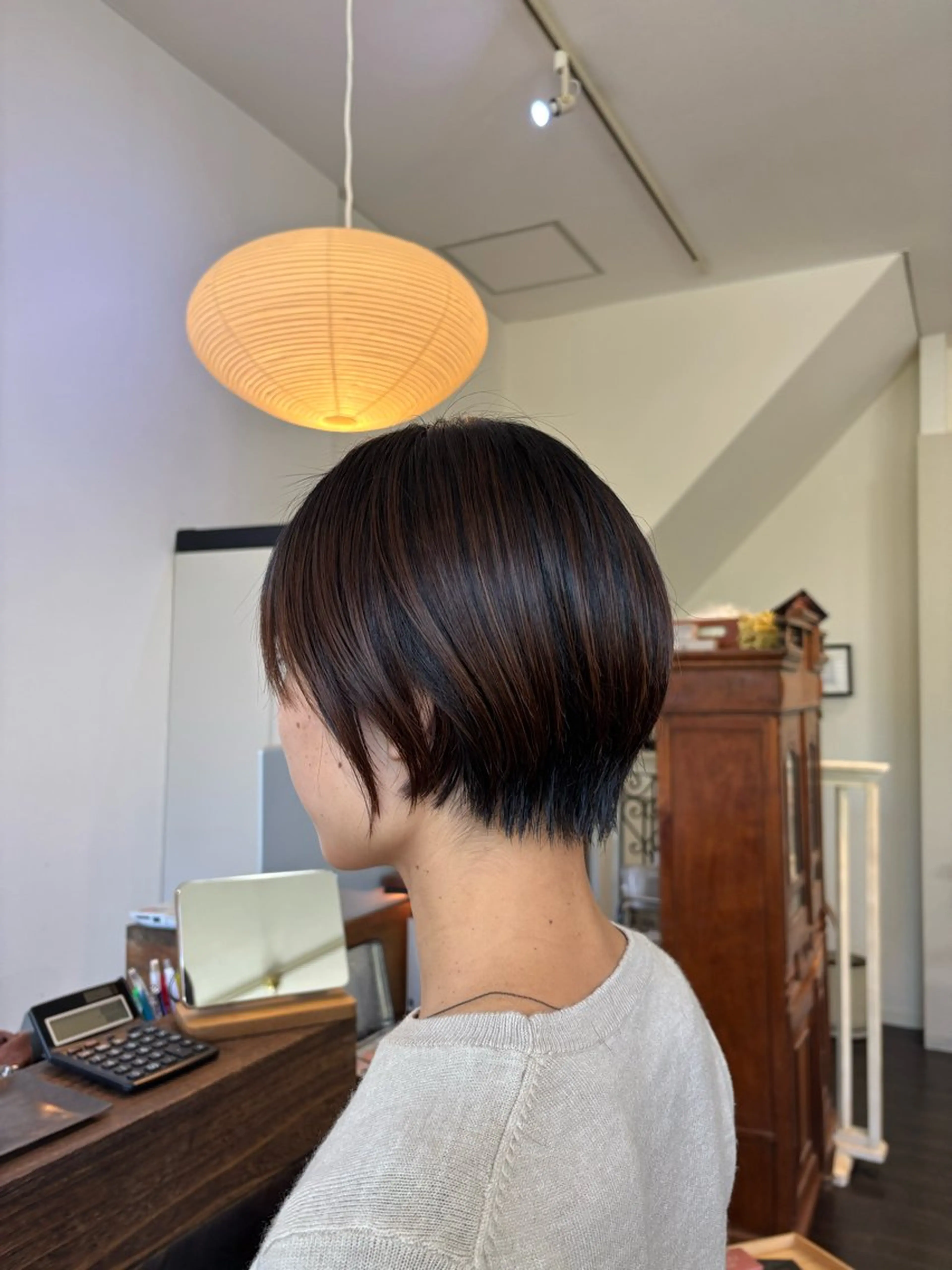 ショート カット 三國 栞音のヘアスタイル