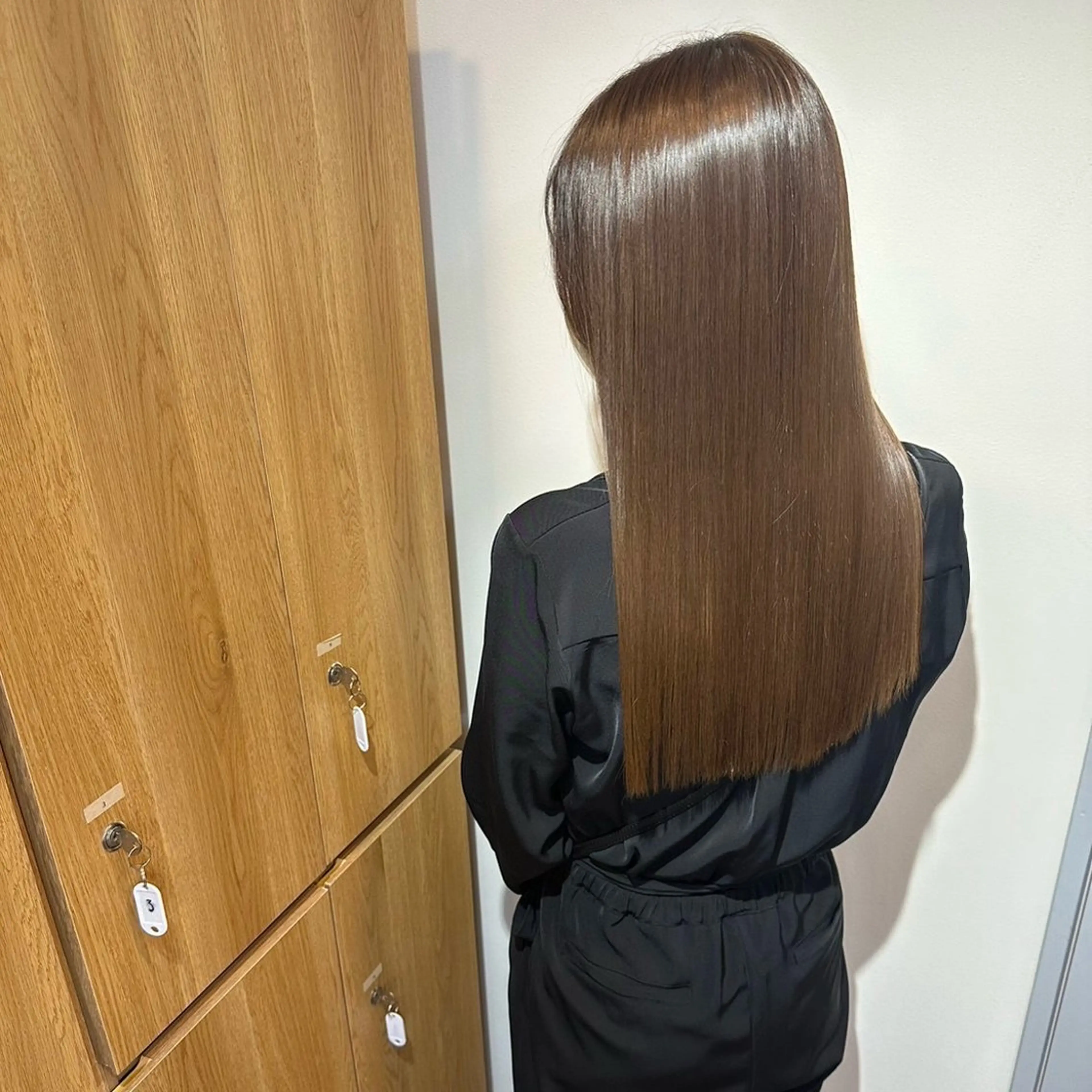 ロング miyuu / ioe  茶屋町のヘアスタイル