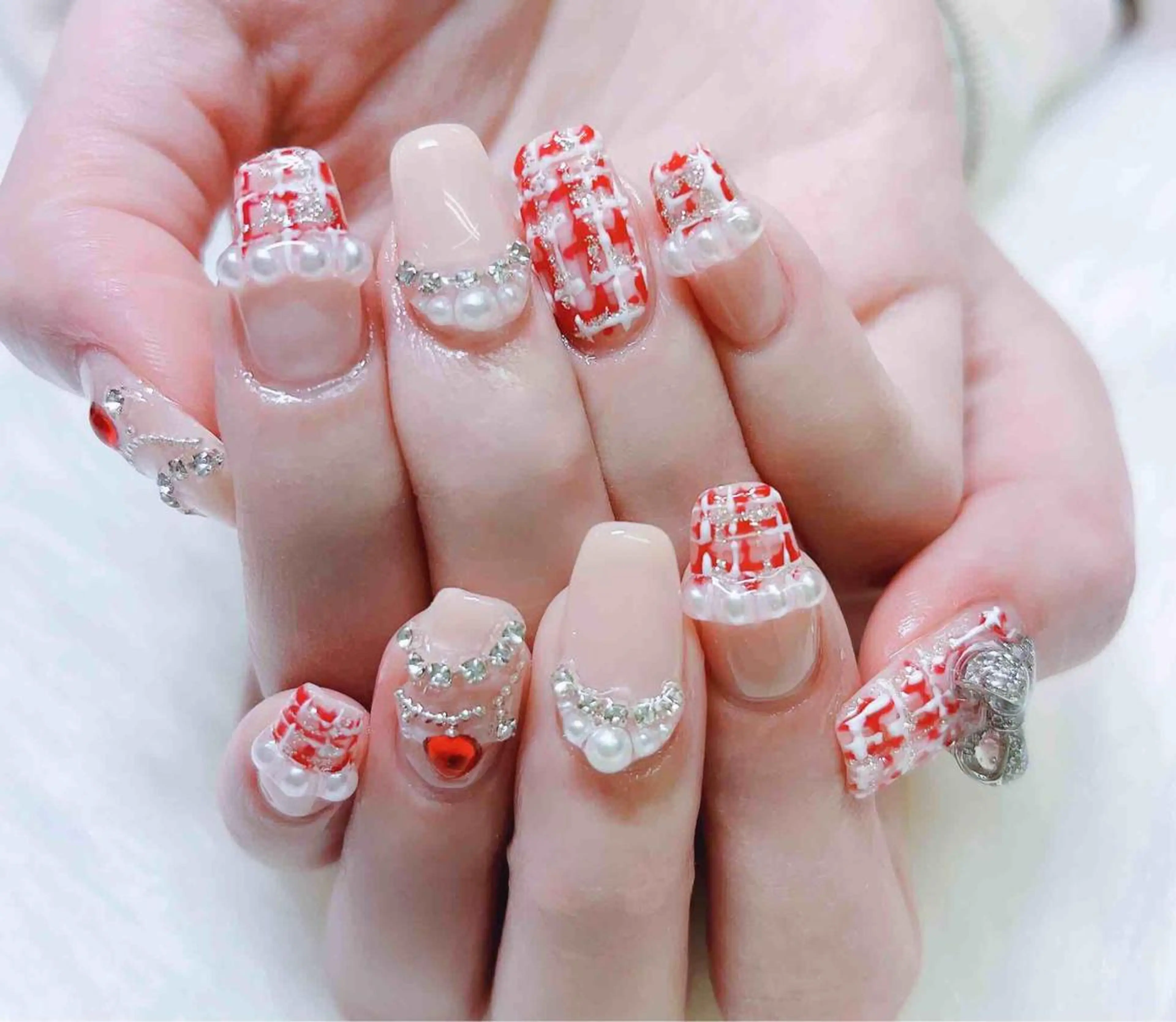 ネイル ハンドネイル MoonNail ユリ🌸のネイルデザイン