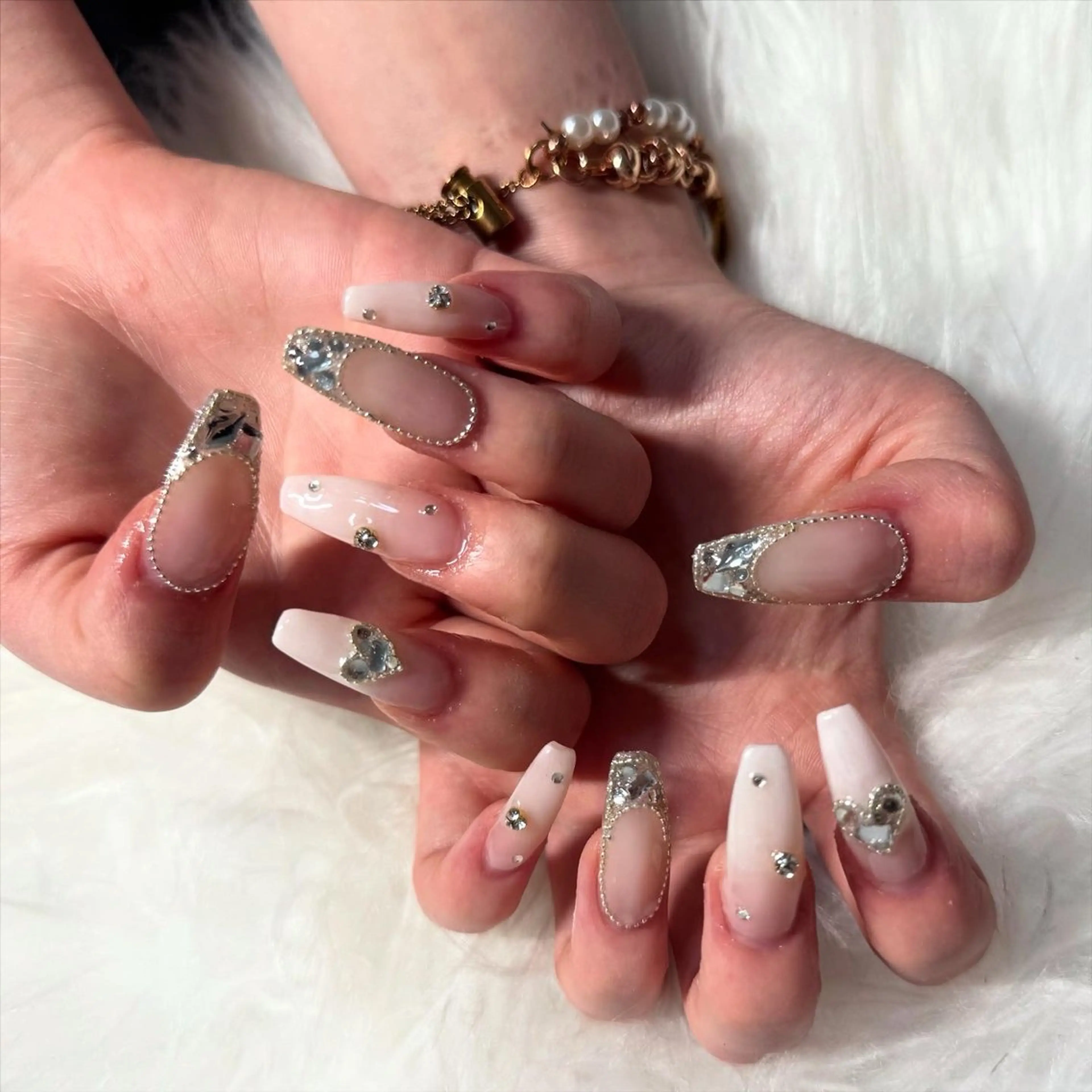 ロング ハンドネイル mao .のネイルデザイン