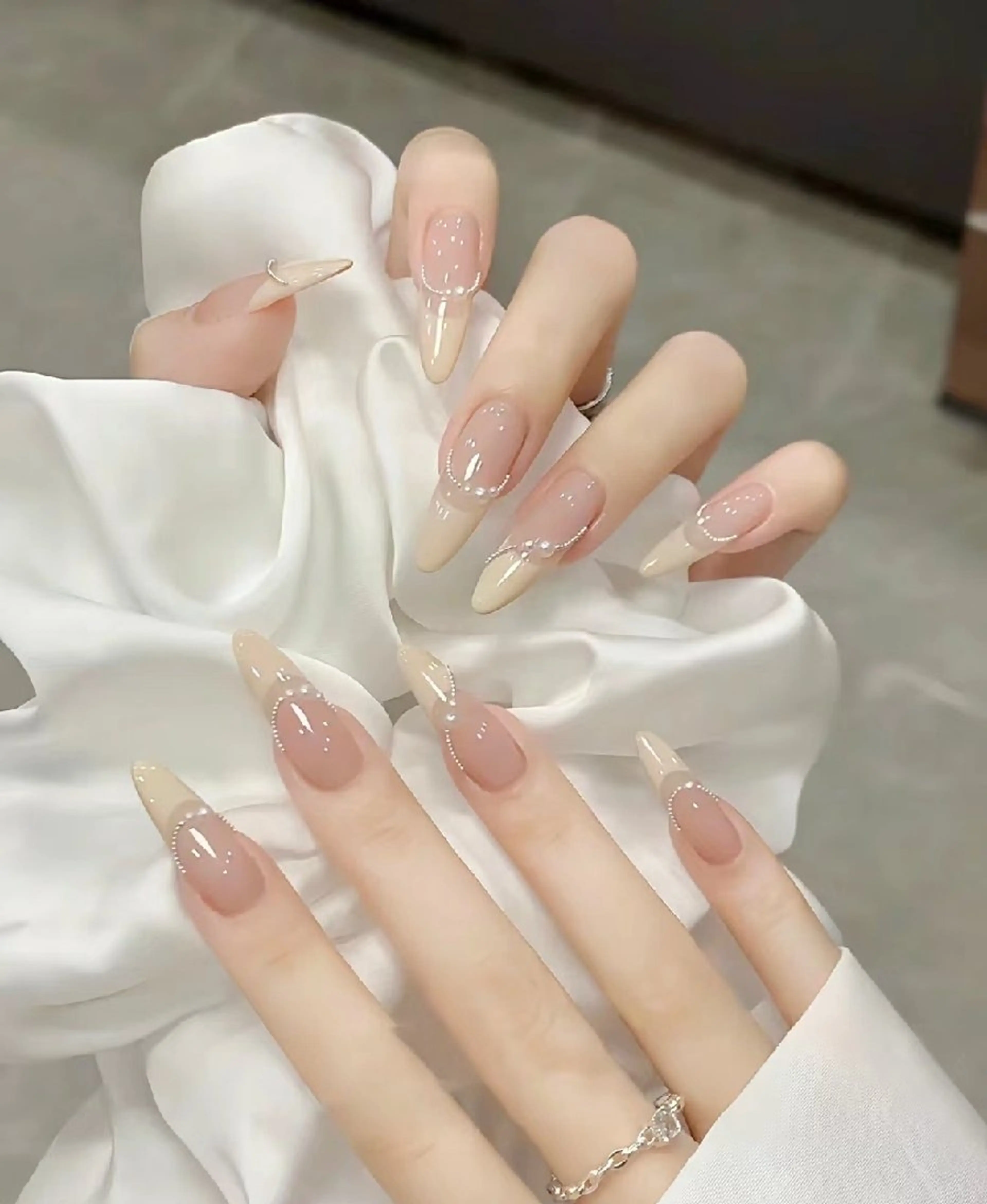 ネイル Theone栄店 田口のネイルデザイン