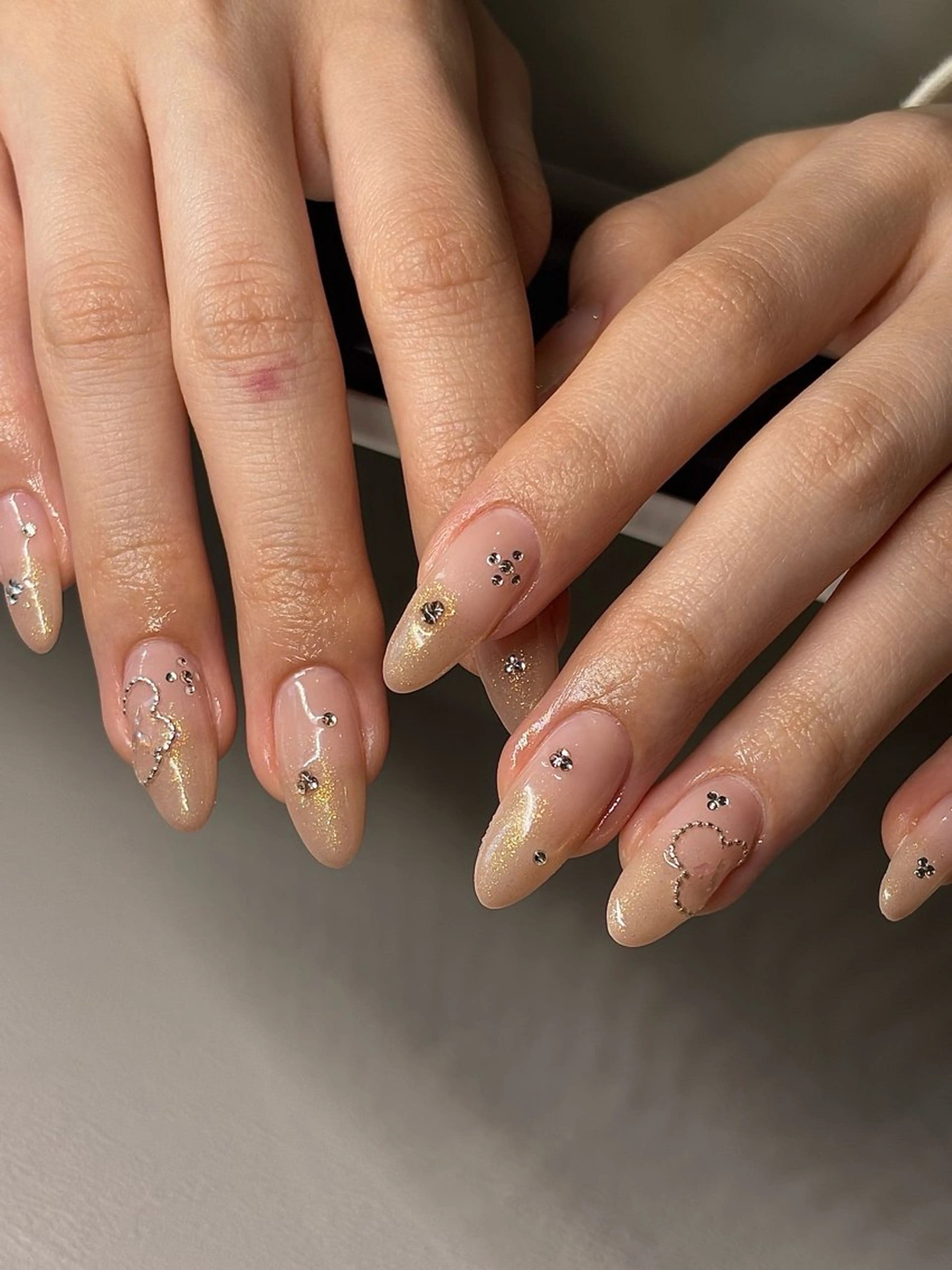 ネイル 🫧ユキ🫧 持込OK/平日夜&土のネイルデザイン