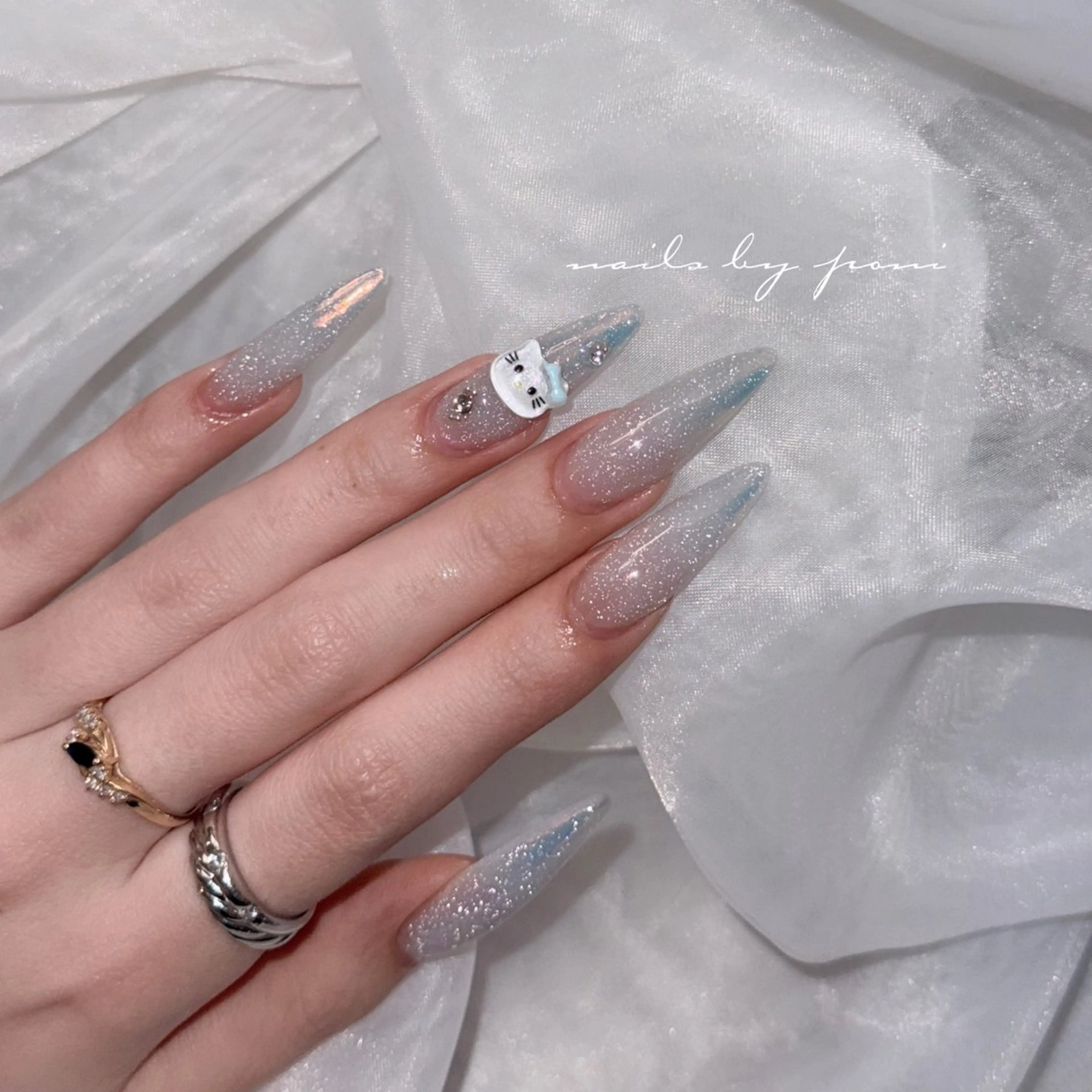 ネイル ハンドネイル NEW MOON takahoのネイルデザイン