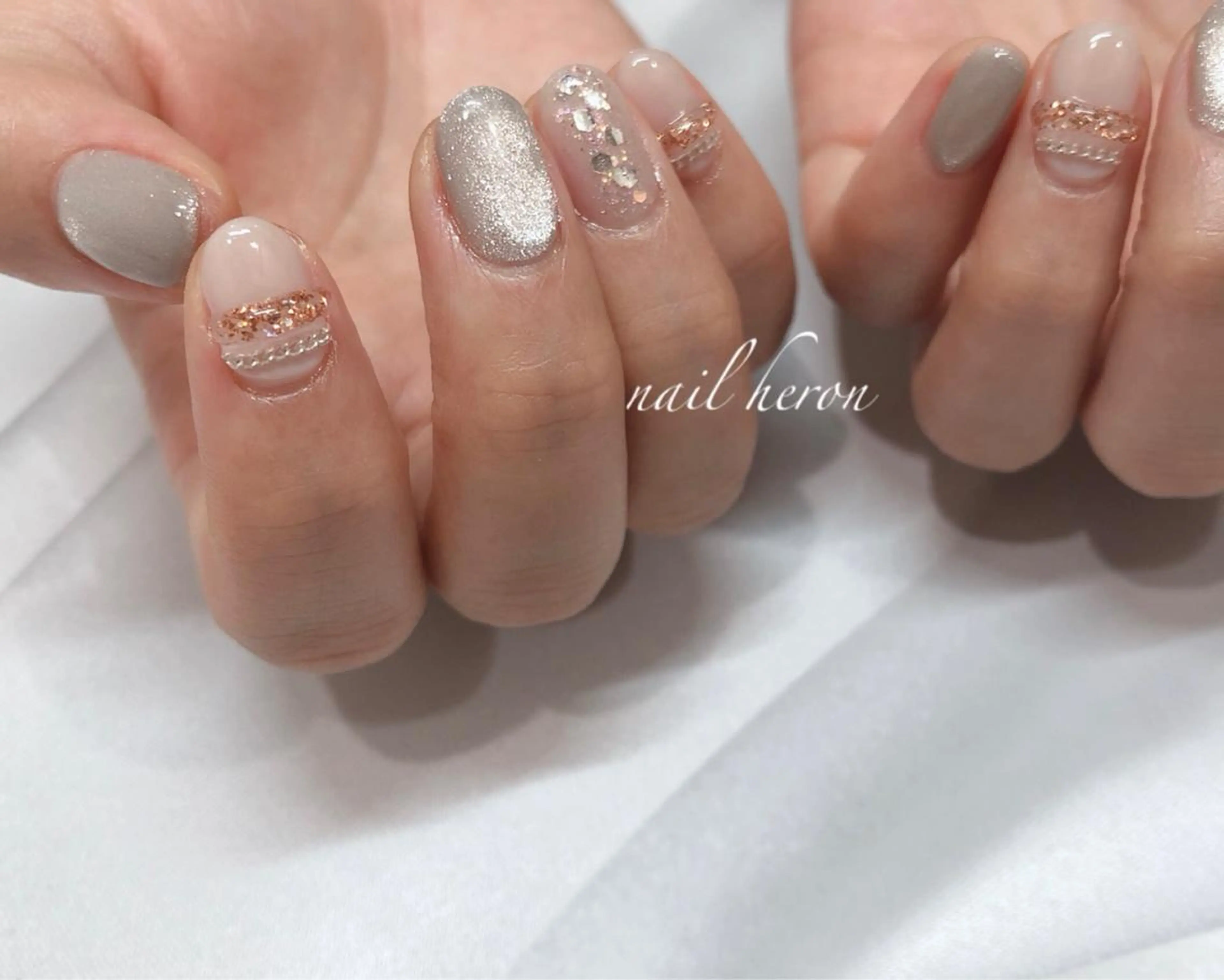 ネイル キラキラネイル ハンドネイル saki_ nail heronのネイルデザイン