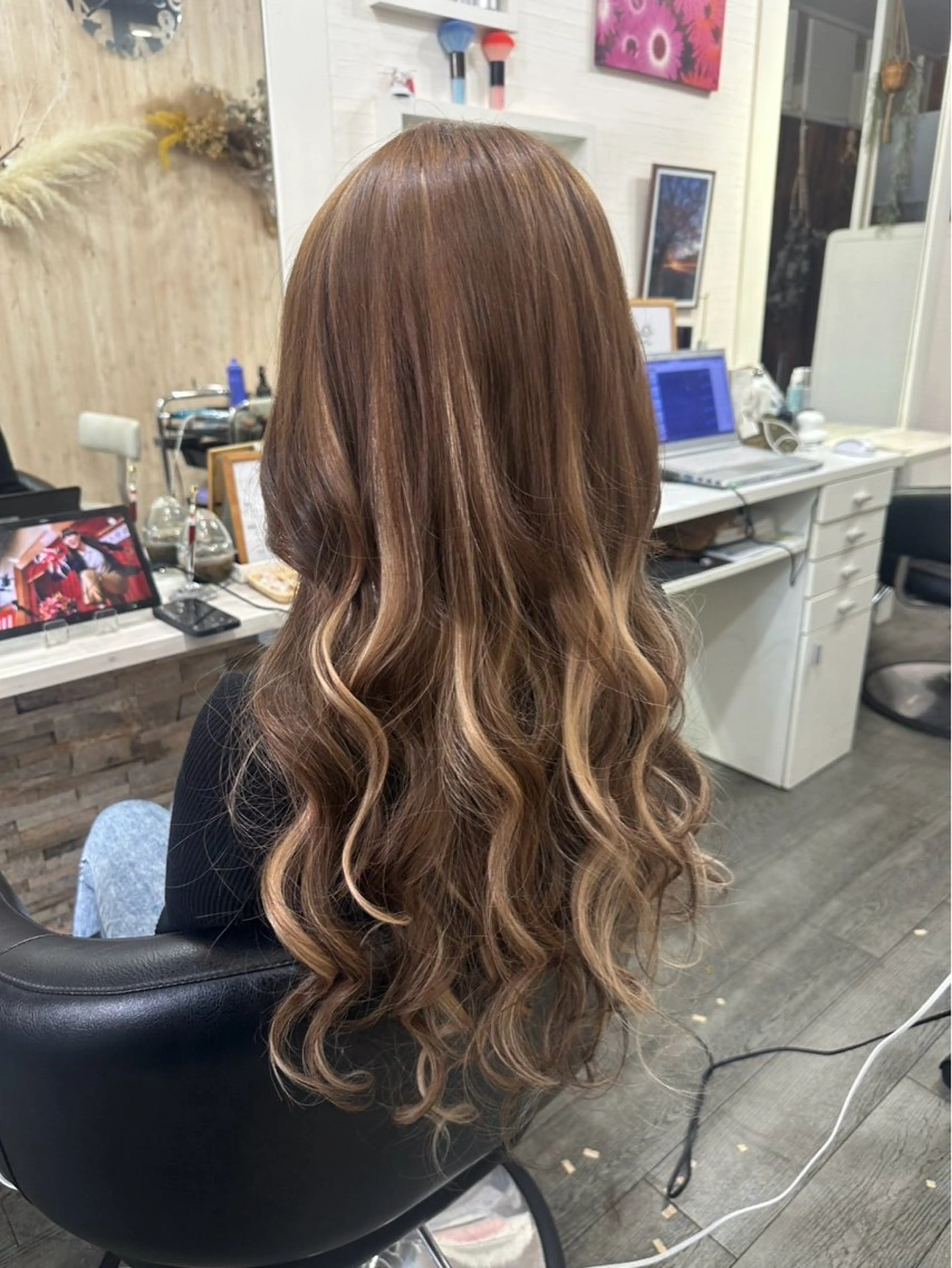 ロング シールエクステ エクステ ハイライト 【縮毛矯正＆カラー】 RAN.のヘアスタイル