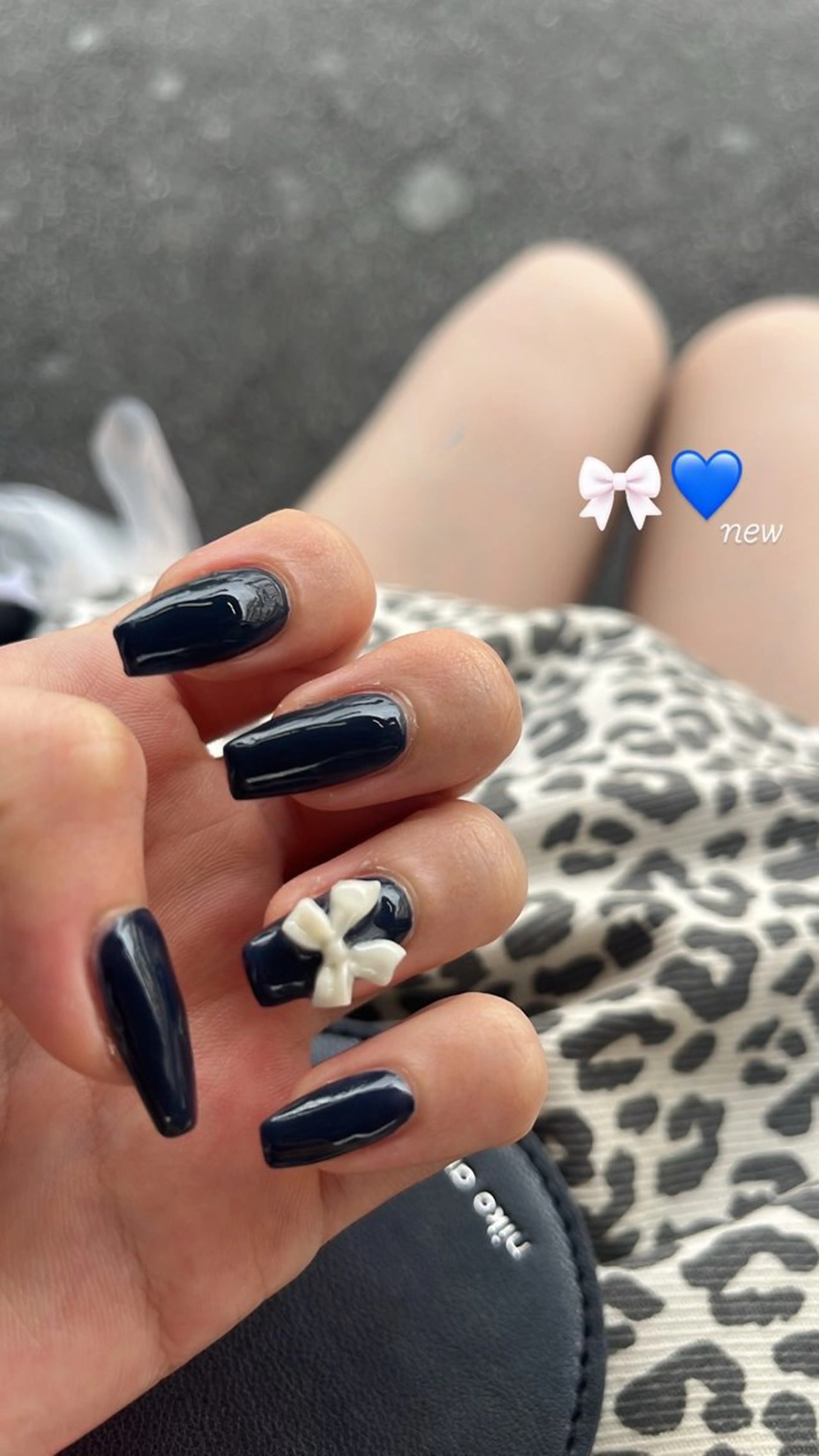 ネイル ガーリー ハート 韓国ネイル ネイビー ニュアンスネイル ハンドネイル Kai  nail Mayukoのネイルデザイン