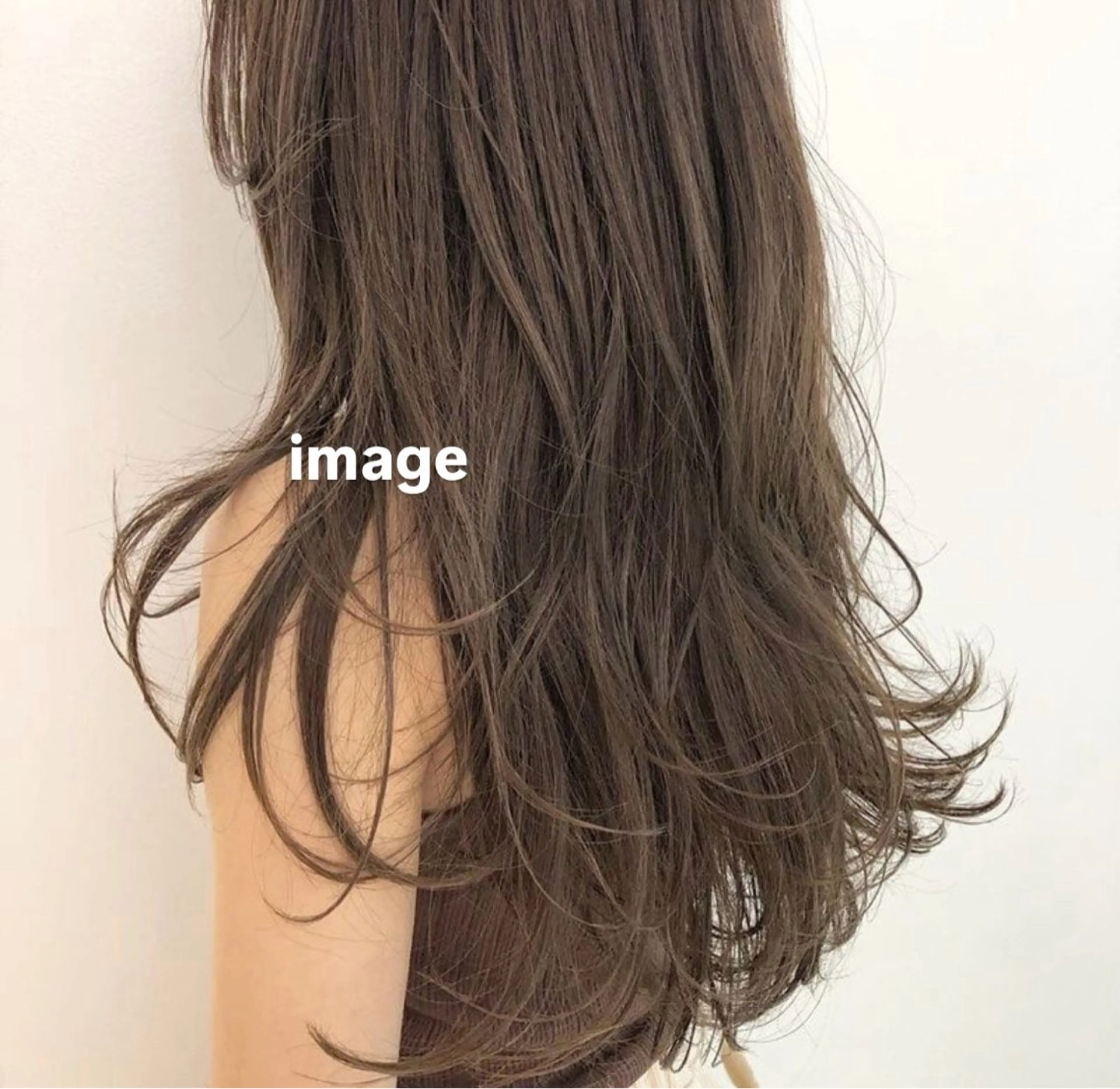 ロング ロングレイヤー レイヤーカット ロング 髪質改善ストレート Airi🪽🫧のヘアスタイル