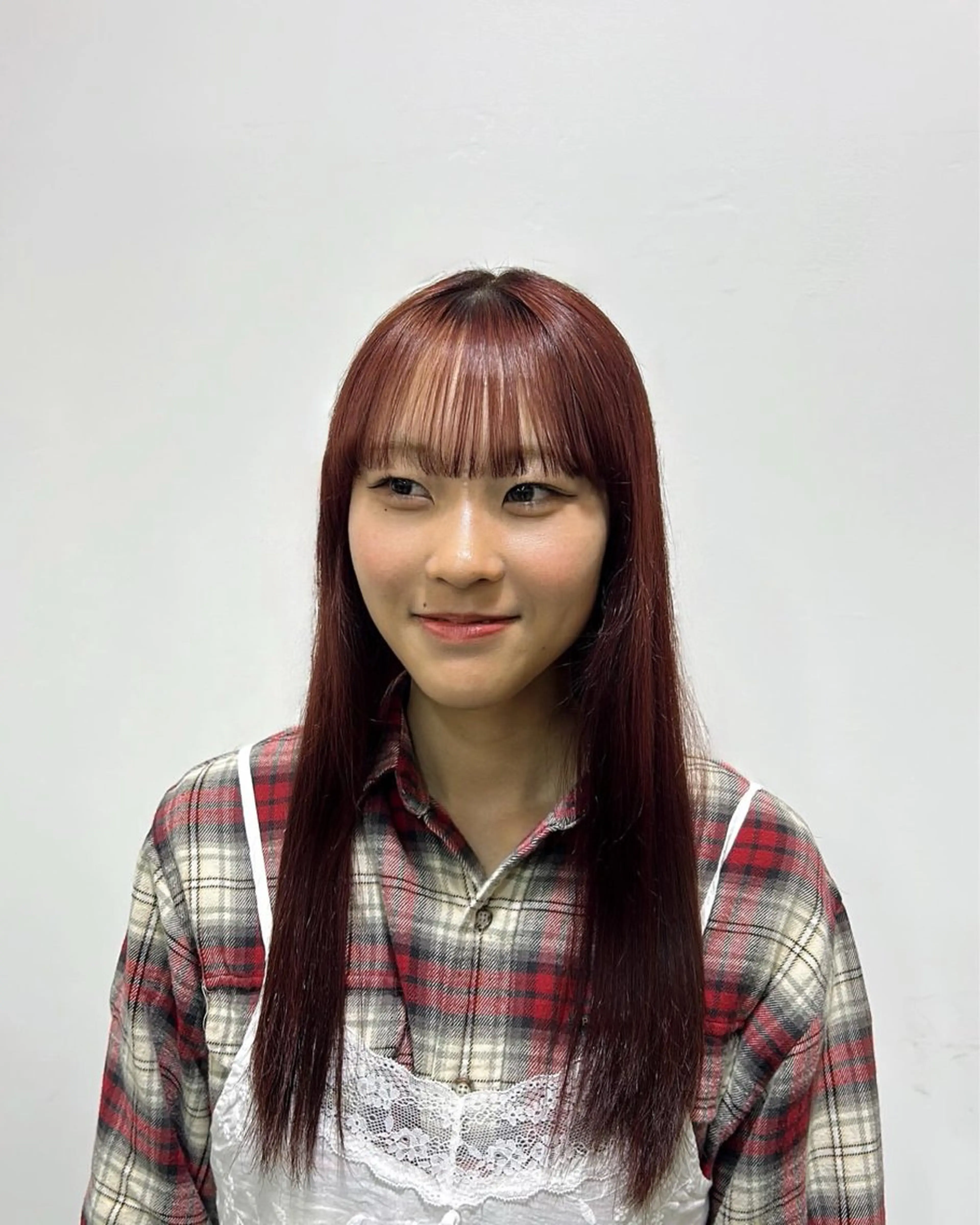 ロング カラー ボルドーカラー ヘアカラー トリートメント 松井 詩織のヘアスタイル