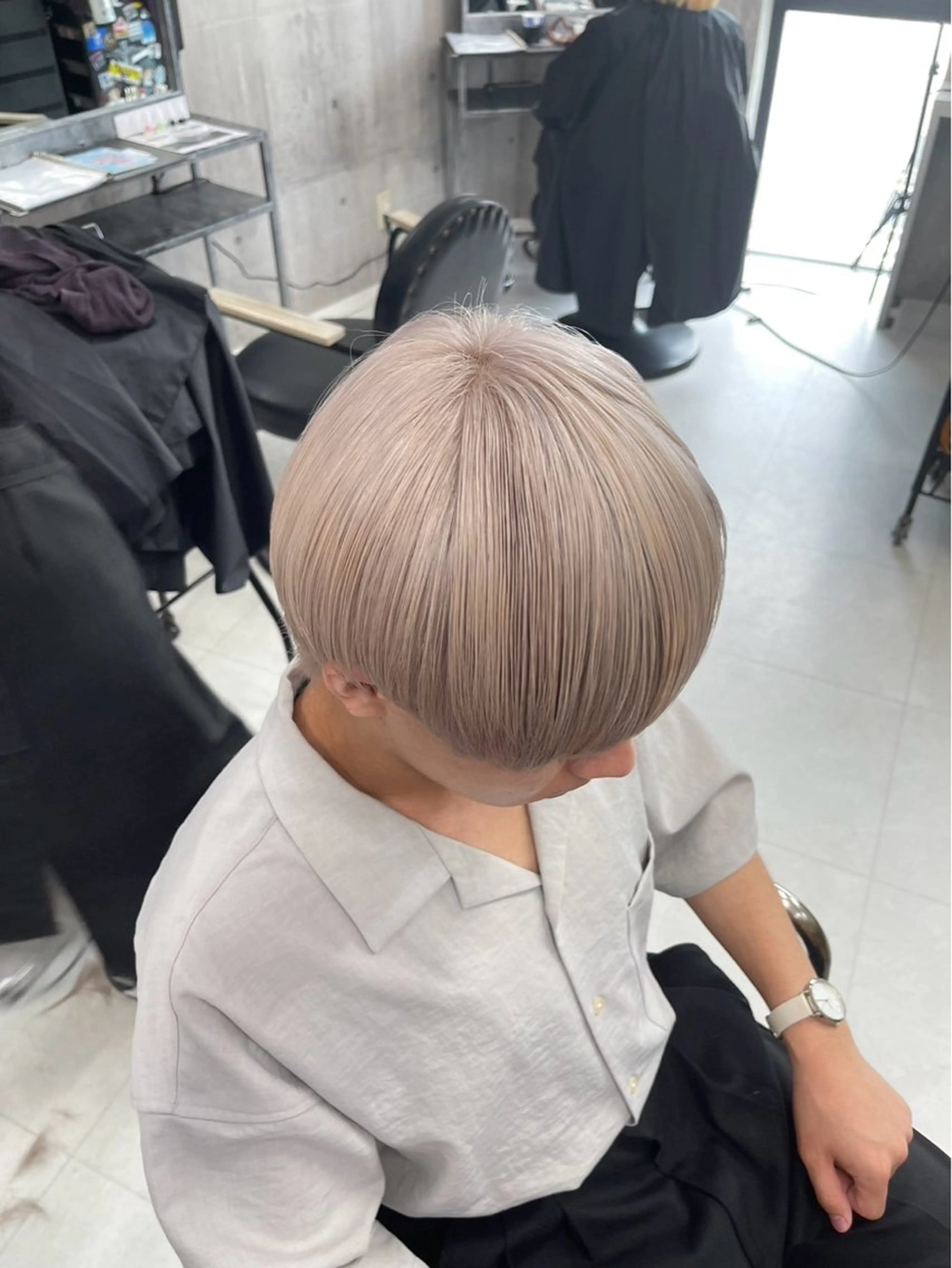 ミディアム カラー パーマ ヘアアレンジ メンズ キッズ レイヤーの魔術師 𓍼takumi𓍼のヘアスタイル