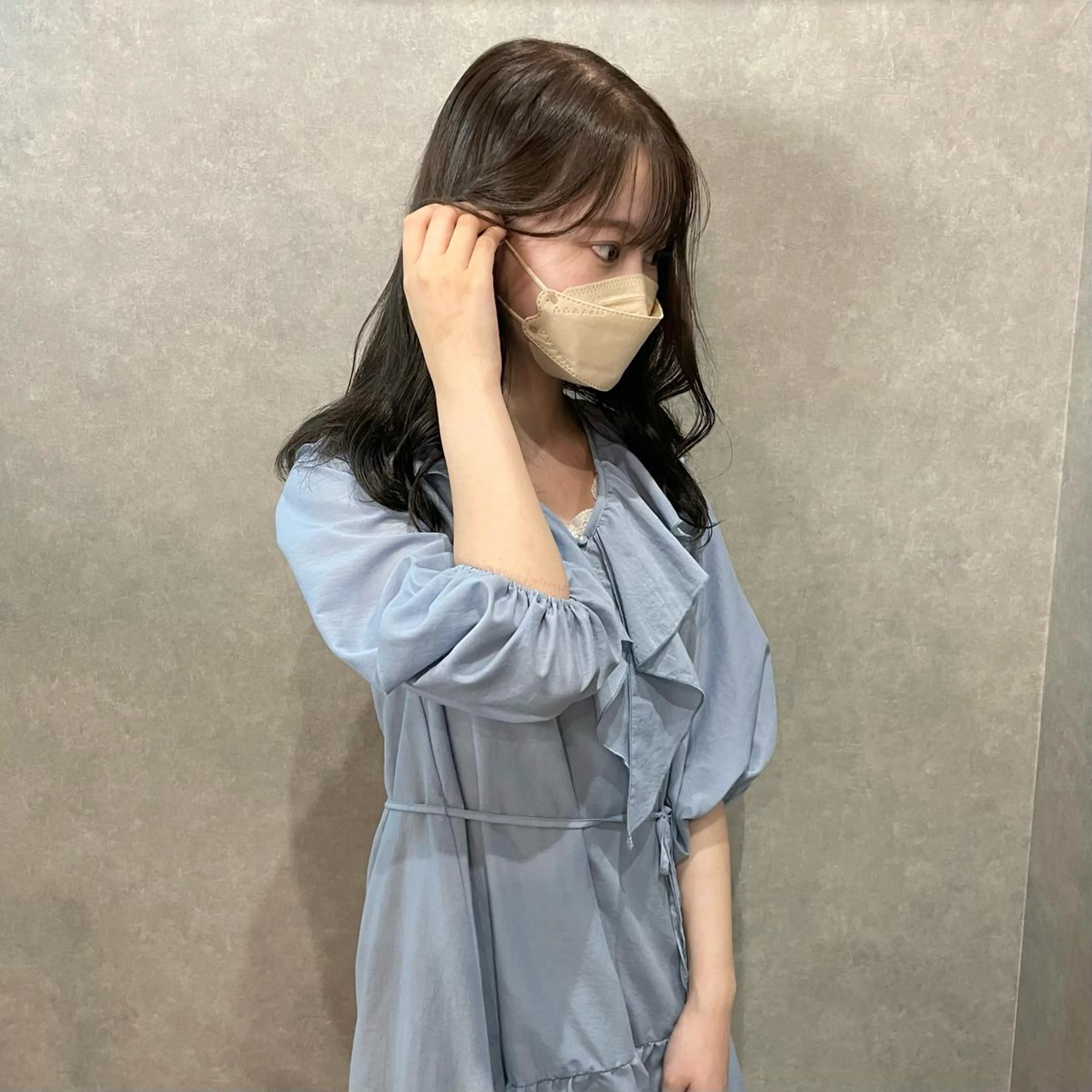 セミロング カラー はちすか るかのヘアスタイル