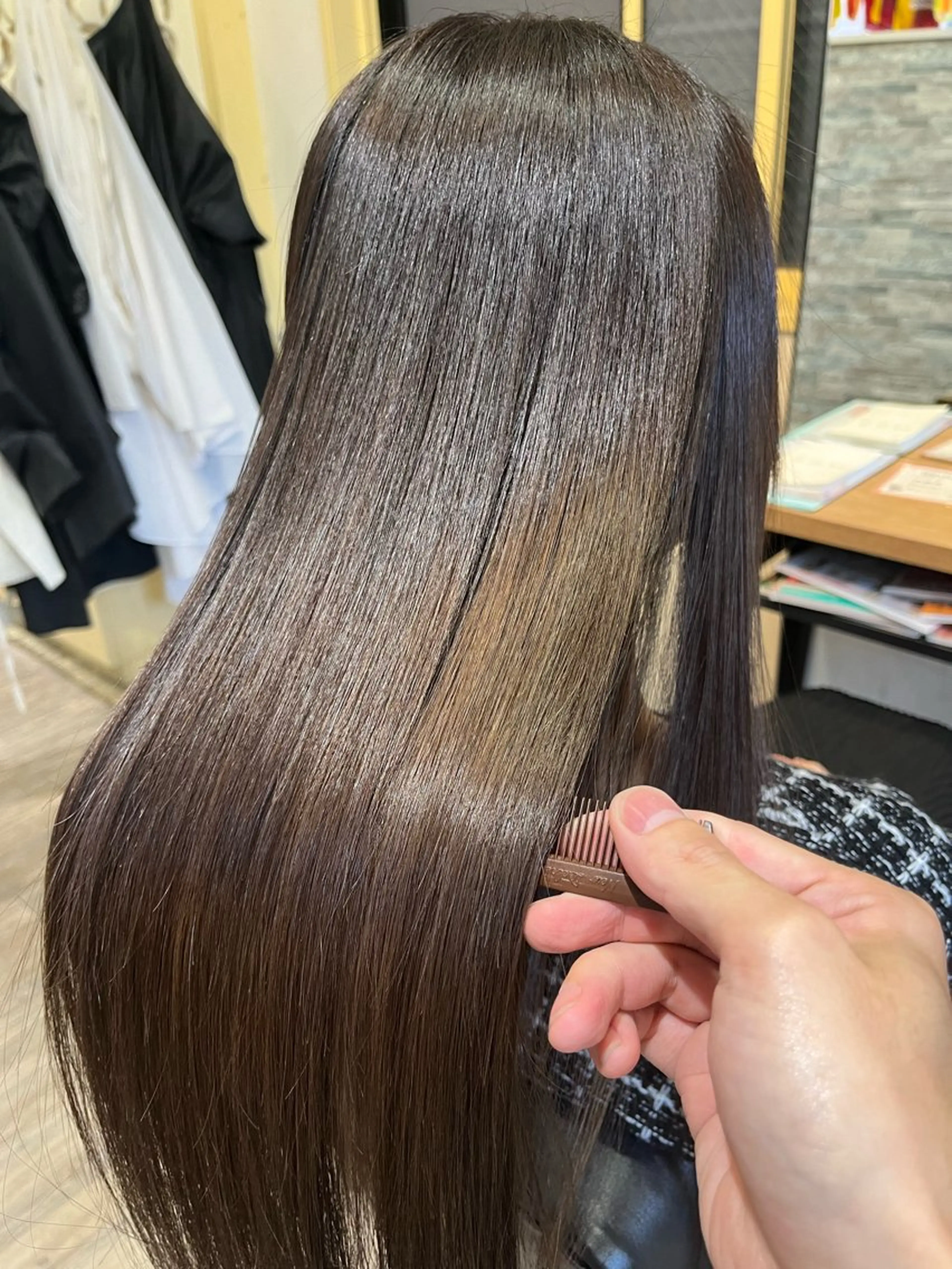 ミディアム カラー ブリーチ ケアカラー トリートメント ヘアカラー トリートメント ワタイショウタ 髪質改善✨眉毛サロンのヘアスタイル