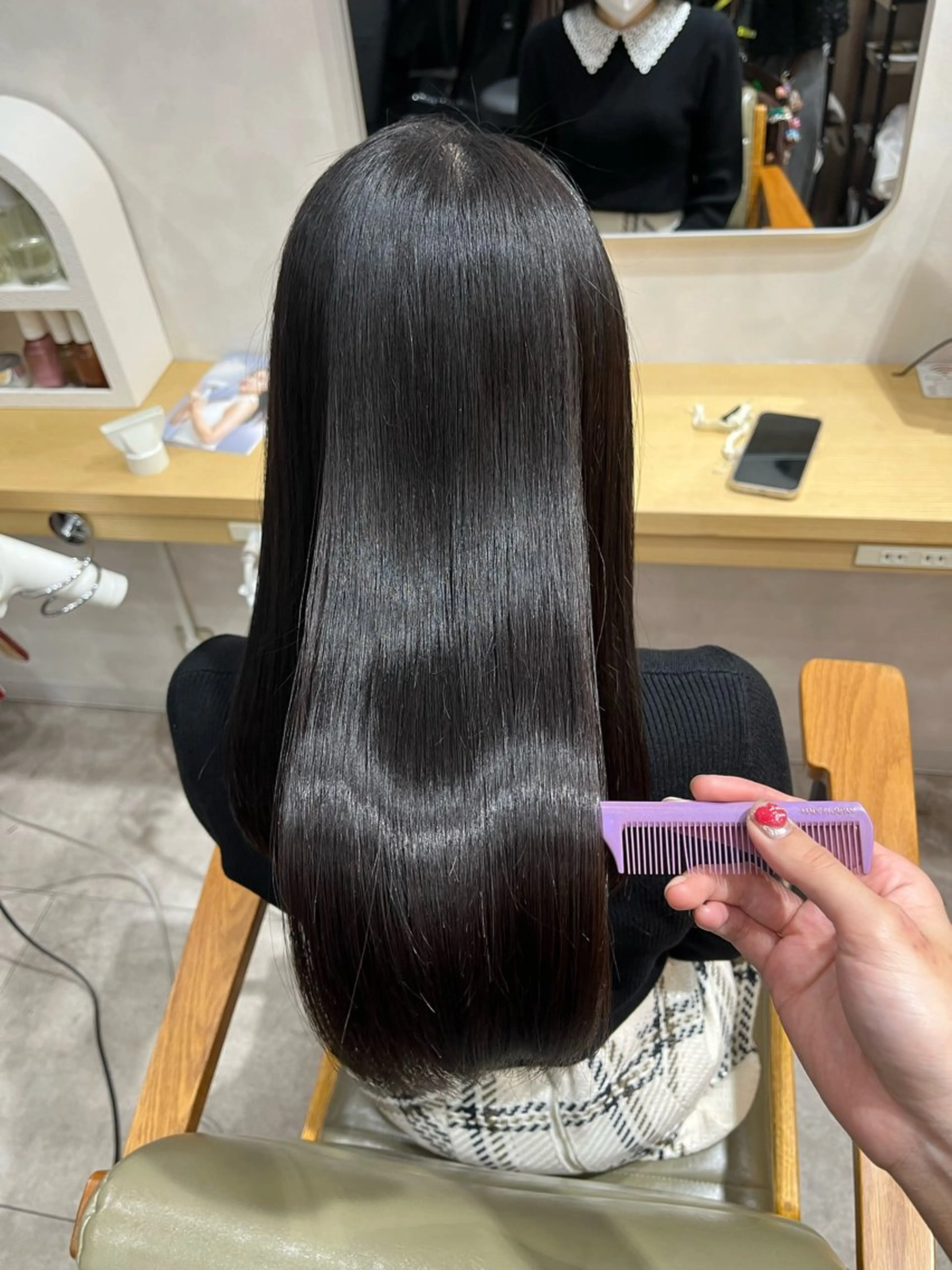 セミロング カラー 髪質改善 レイヤーカット トリートメント 酸性ストレート カット ヘアカラー トリートメント 髪質改善/レイヤー/ ボブ/磯野史歩のヘアスタイル
