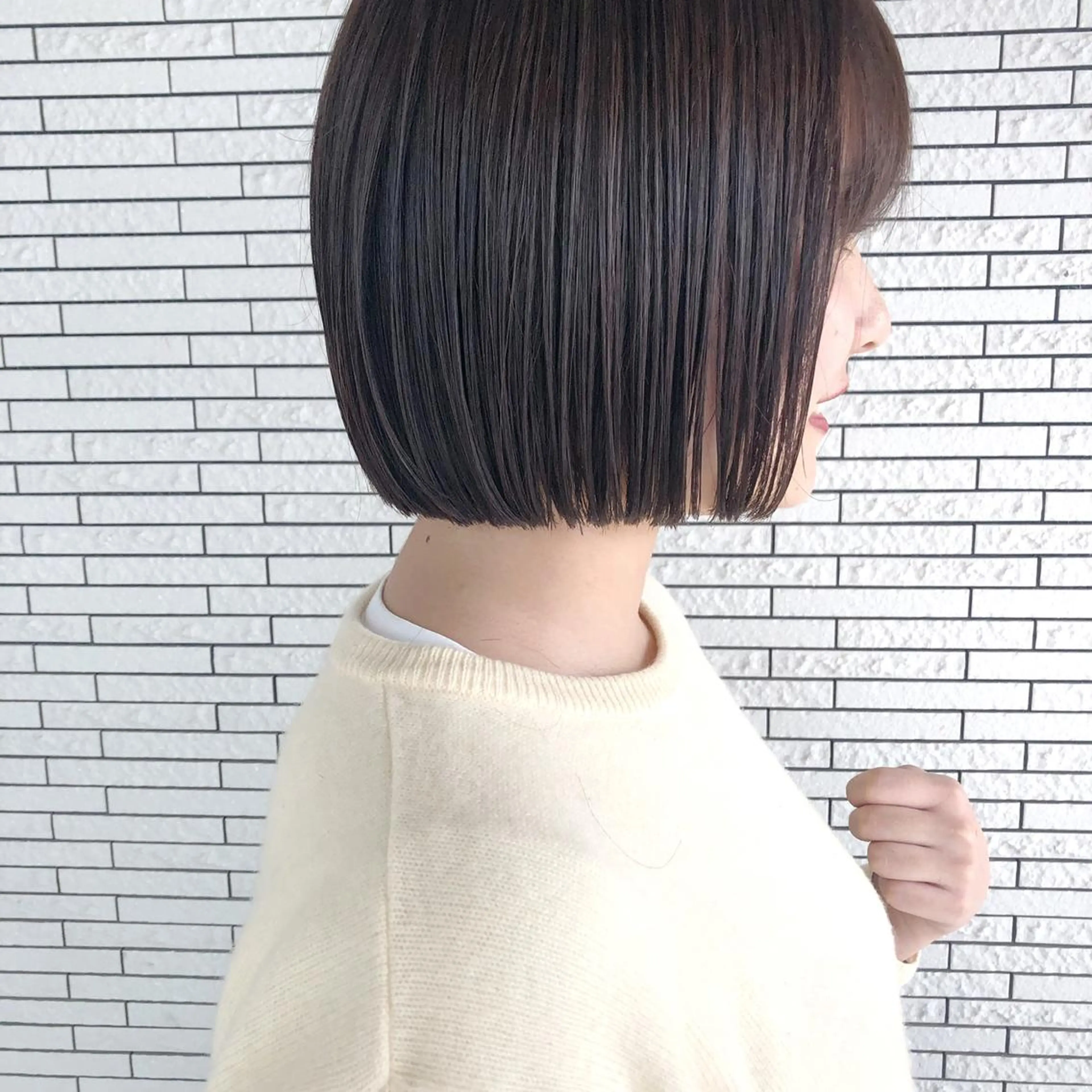 ショート カラー マエダ リョウのヘアスタイル