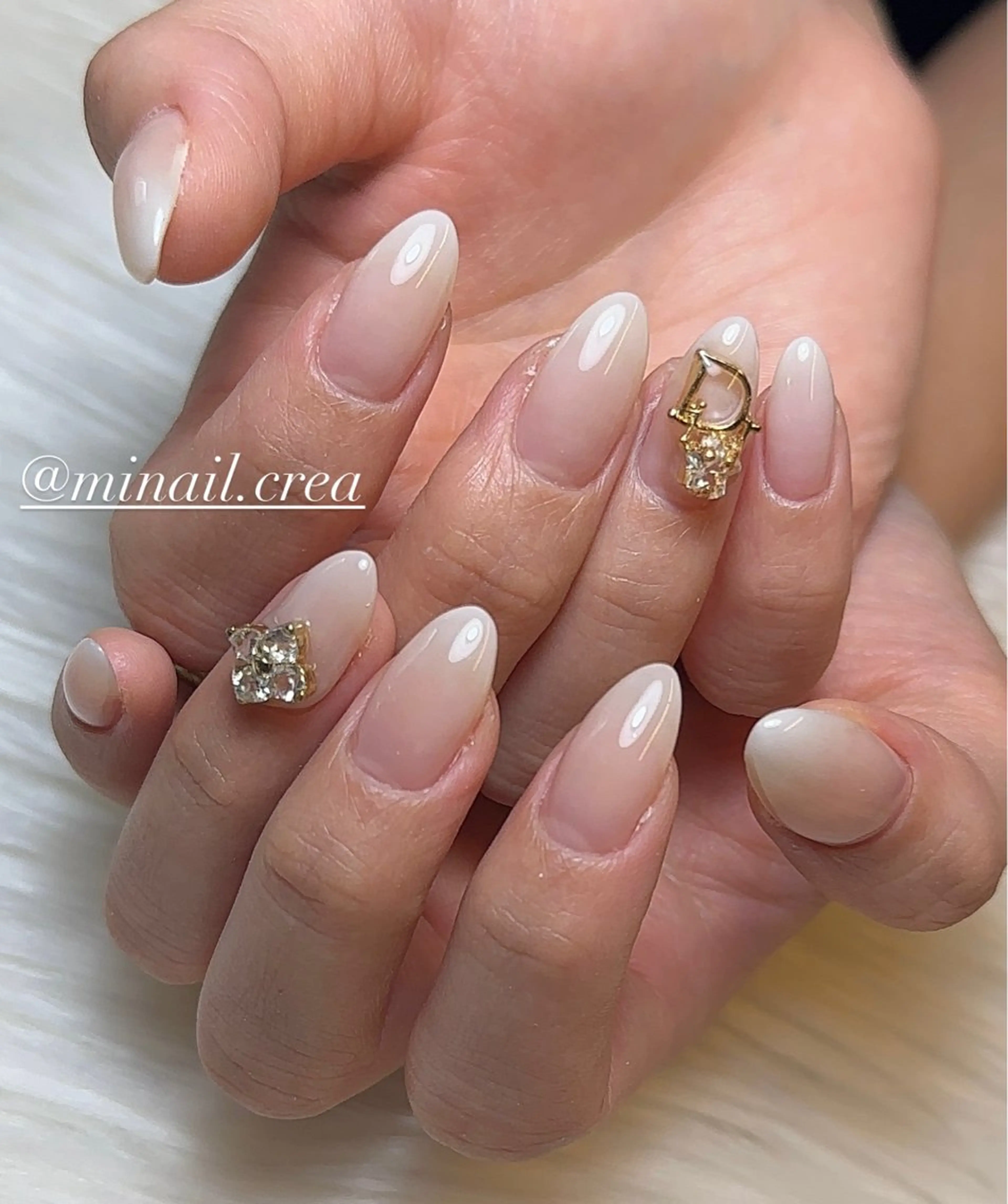 ネイル ジェルネイル グラデーション キラキラネイル スカルプネイル シンプルネイル CReA nailのネイルデザイン