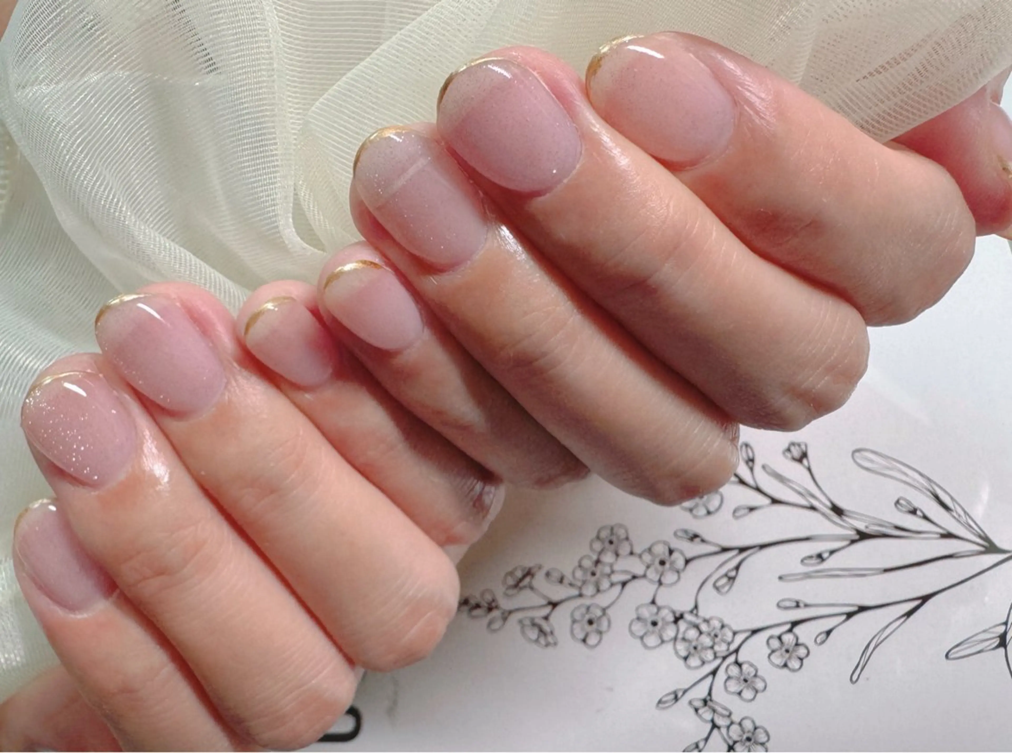 キャンペーンネイル💅　ラインフレンチネイルの写真