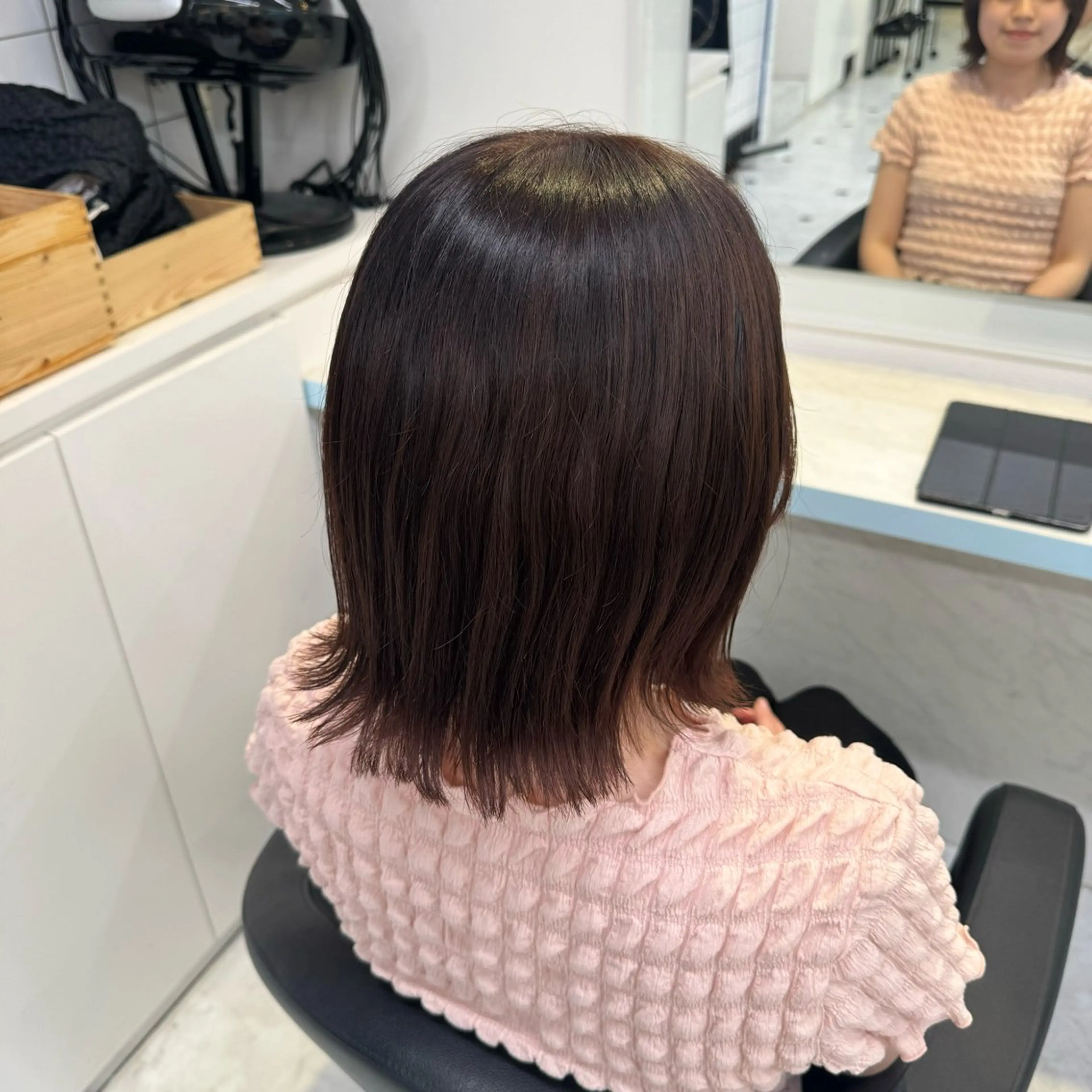 ミディアム ヘアカラー 🤎モテ髪＆透明感 ミルクティー🥣🤎のヘアスタイル