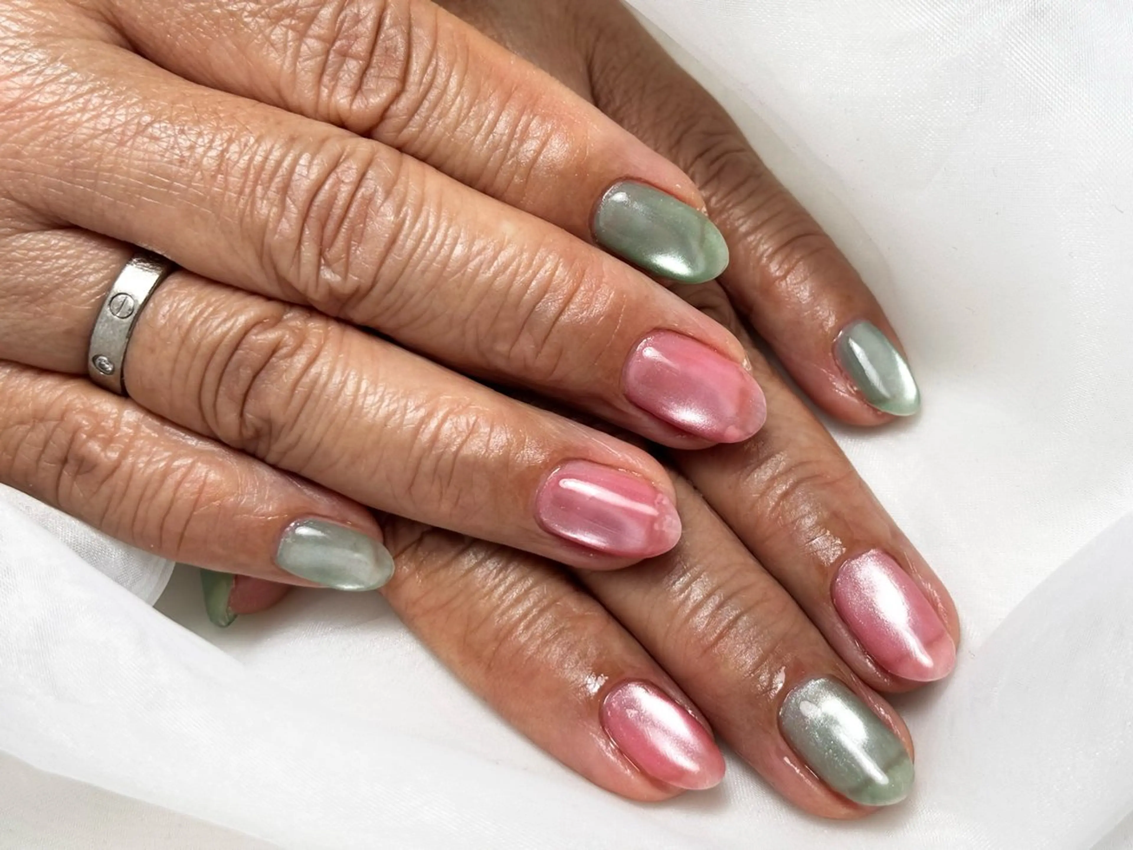 ネイル マグネットネイル MIKA ♡の眉毛・アイブロウイメージ