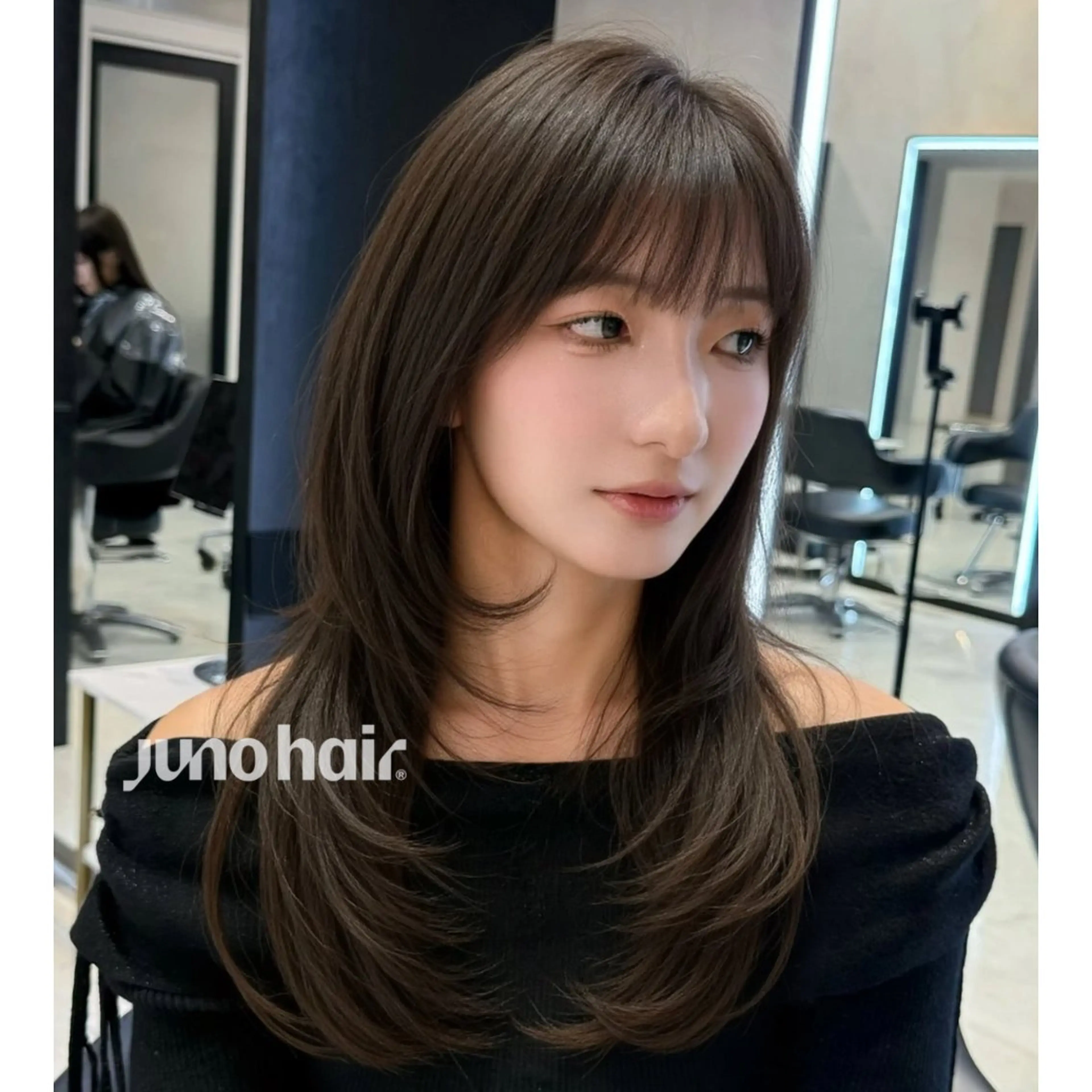 ロング カラー ヘアアレンジ 韓国風ヘア レイヤーカット 小顔カット 韓国レイヤー🪽 無重力パーマナツキのヘアスタイル