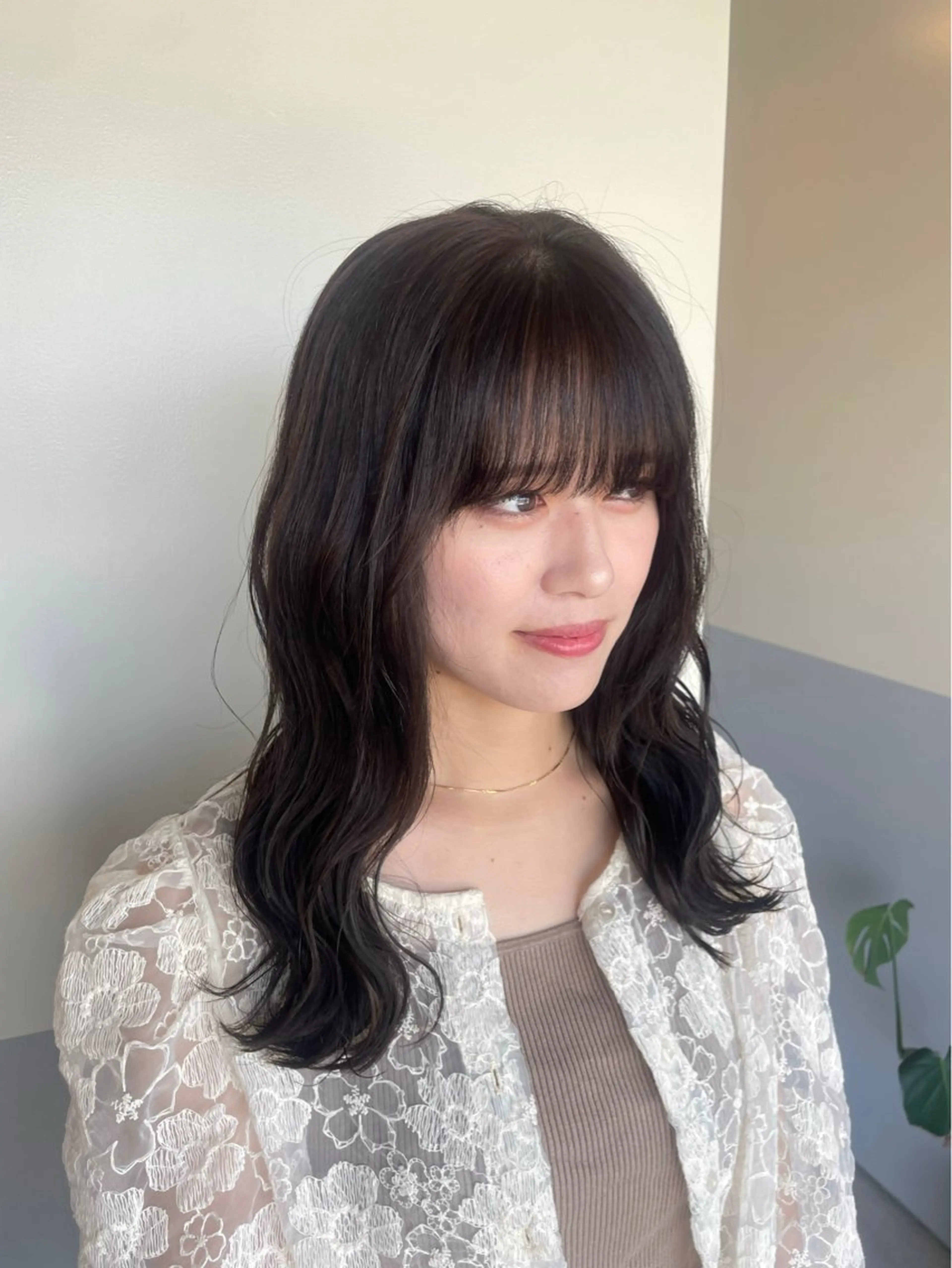 セミロング 小久保 里紗のヘアスタイル