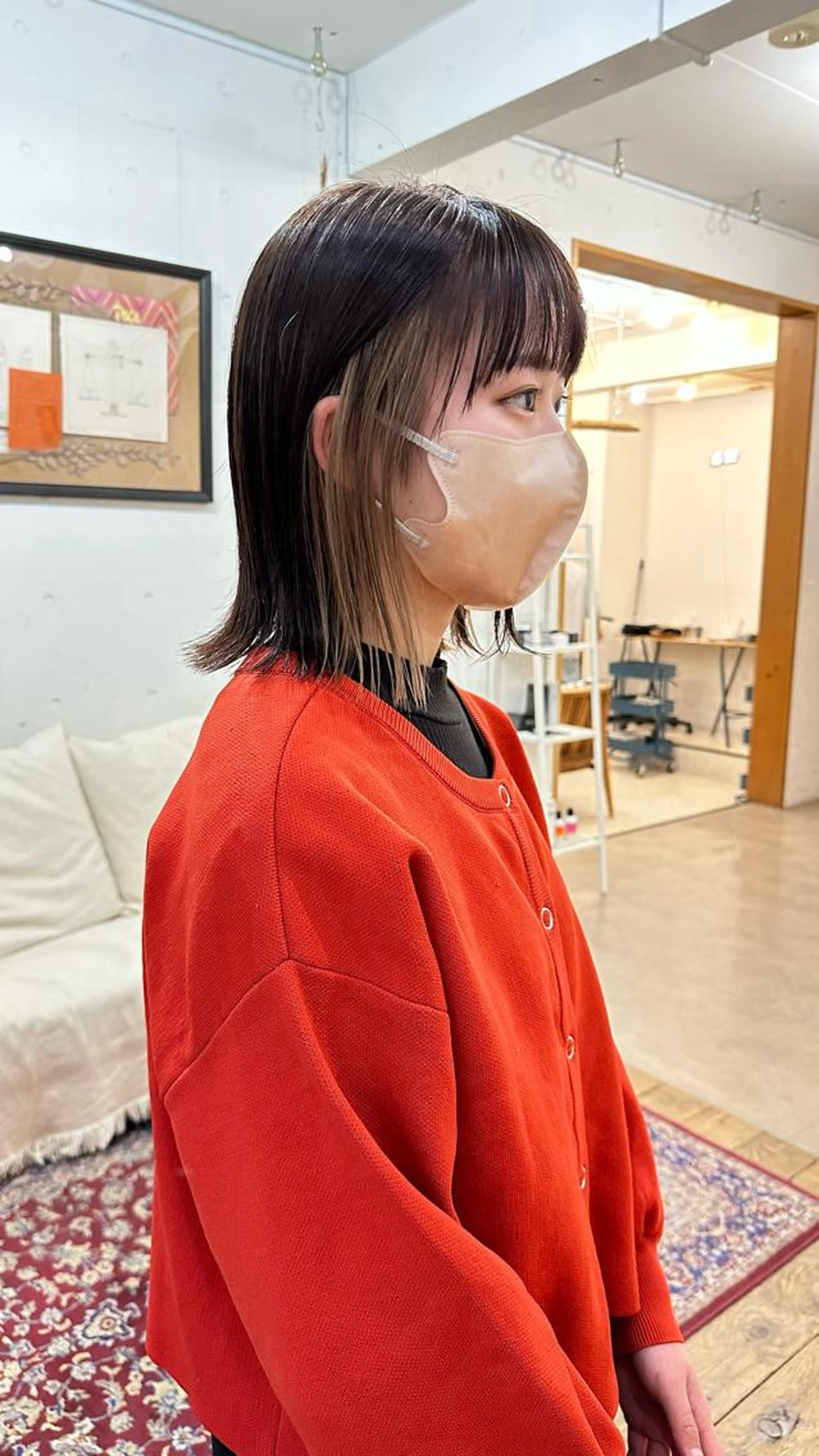 【初カラーOK ♪ 】イヤリングインナーカラー+全体カット+2stepトリートメントの写真