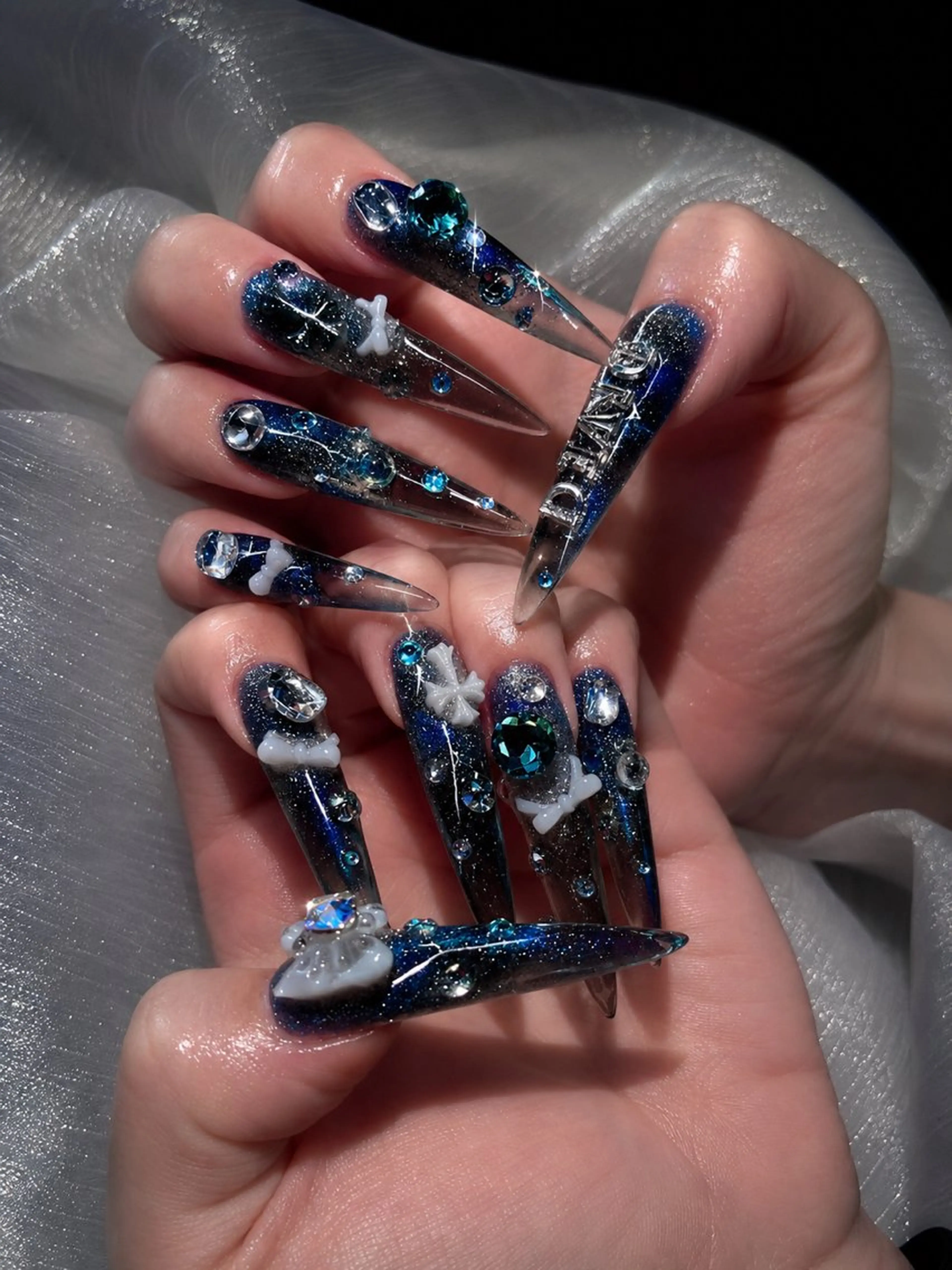 ネイル アートネイル オーロラネイル チークネイル 長さ出し フットネイル Chan nailsのネイルデザイン