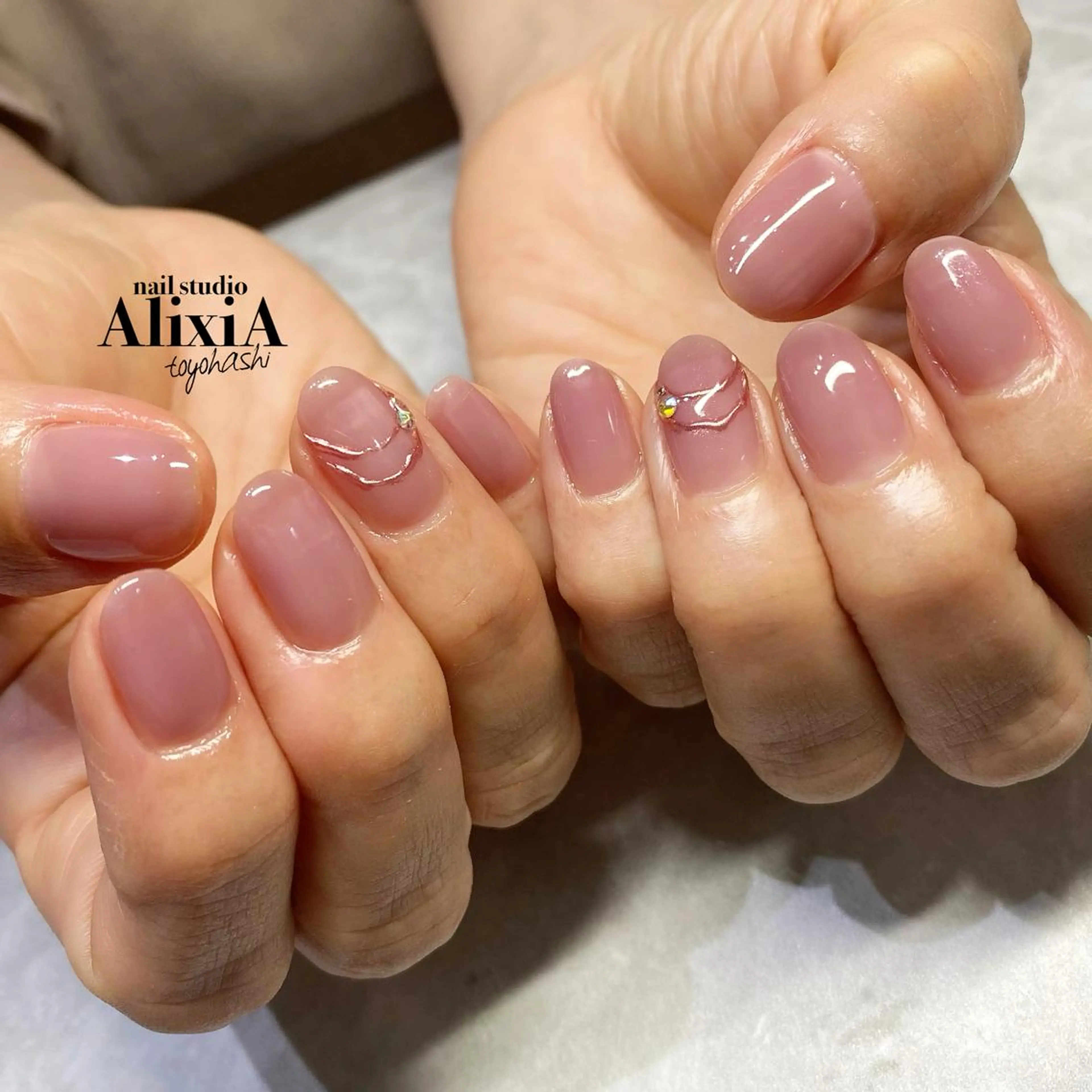 ネイル ハンドネイル AlixiA ゆみのネイルデザイン