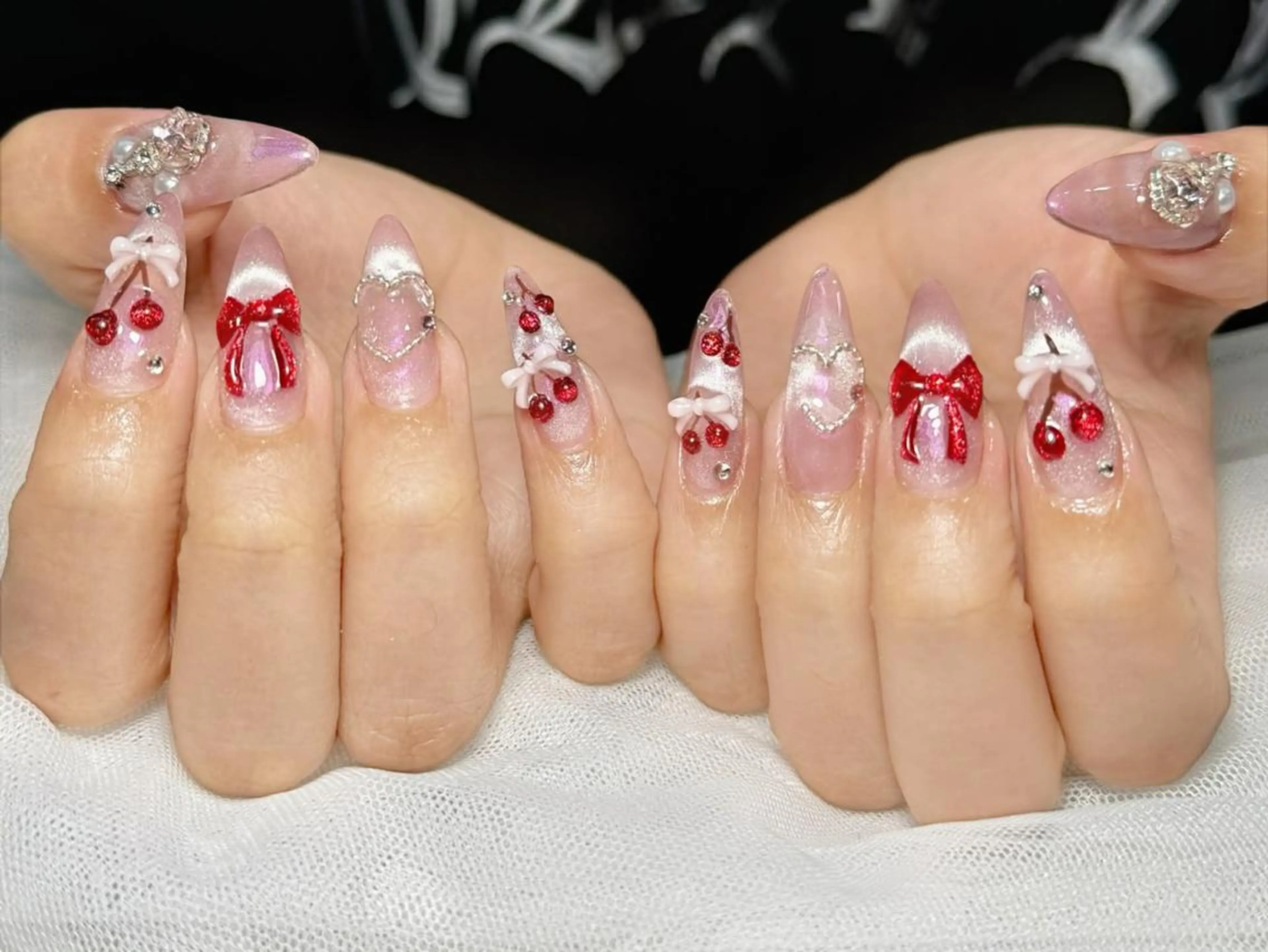 ロング カラー 韓国風ヘア ハンドネイル Bling Salonのネイルデザイン