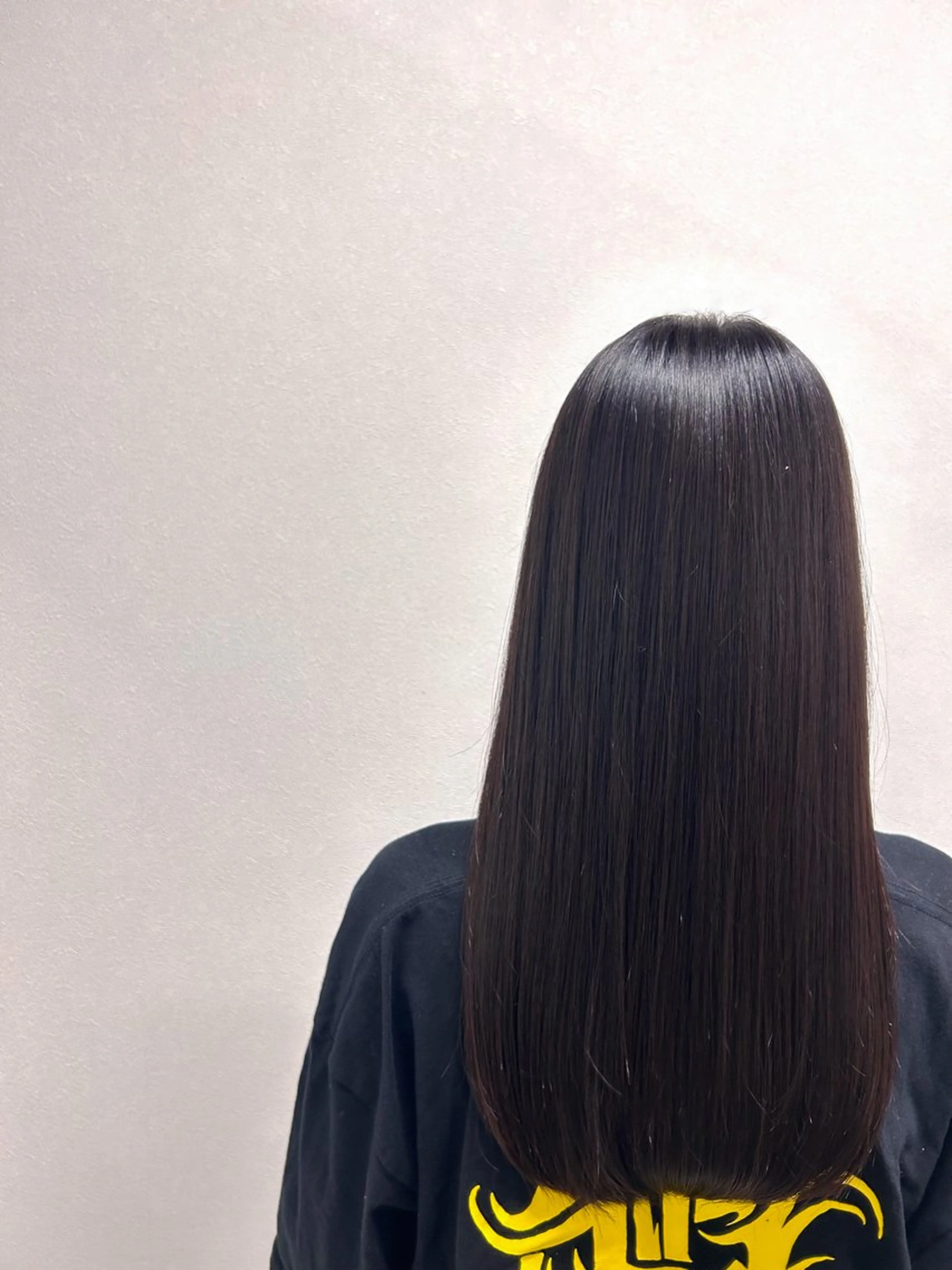 ロング ロング イノクチ マコト髪質改善カラーのヘアスタイル