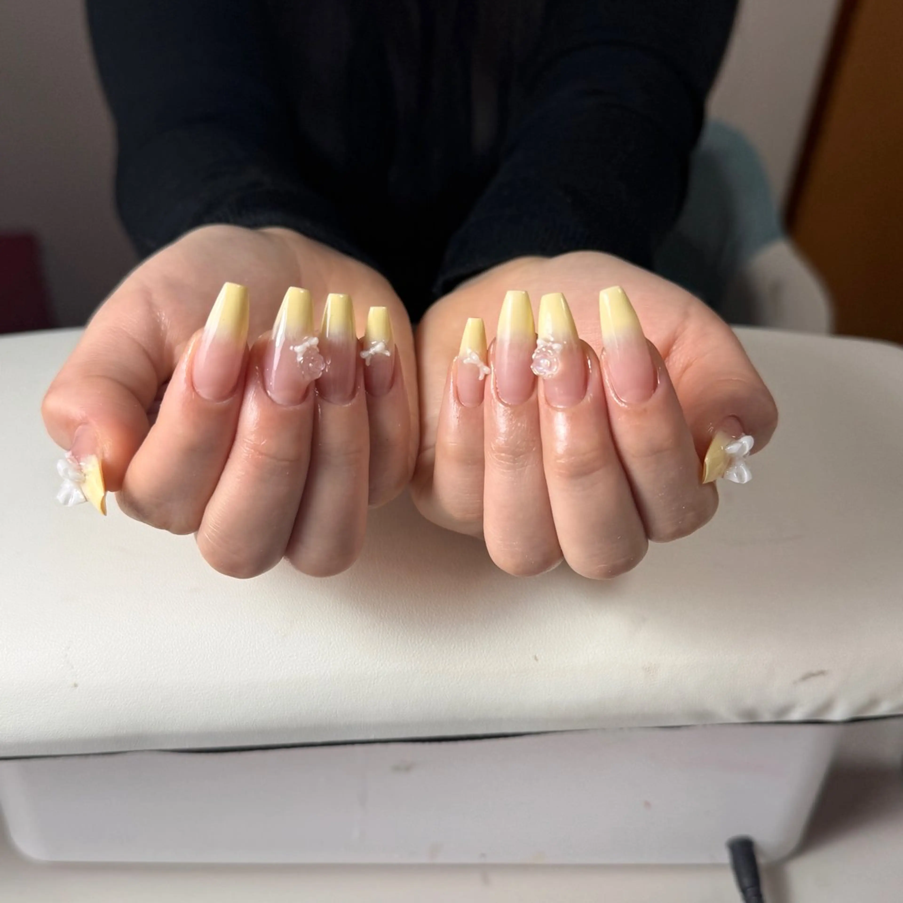 ネイル チークネイル フレンチネイル グラデーション 韓国ネイル マグネットネイル ハンドネイル Hana Nailのネイルデザイン