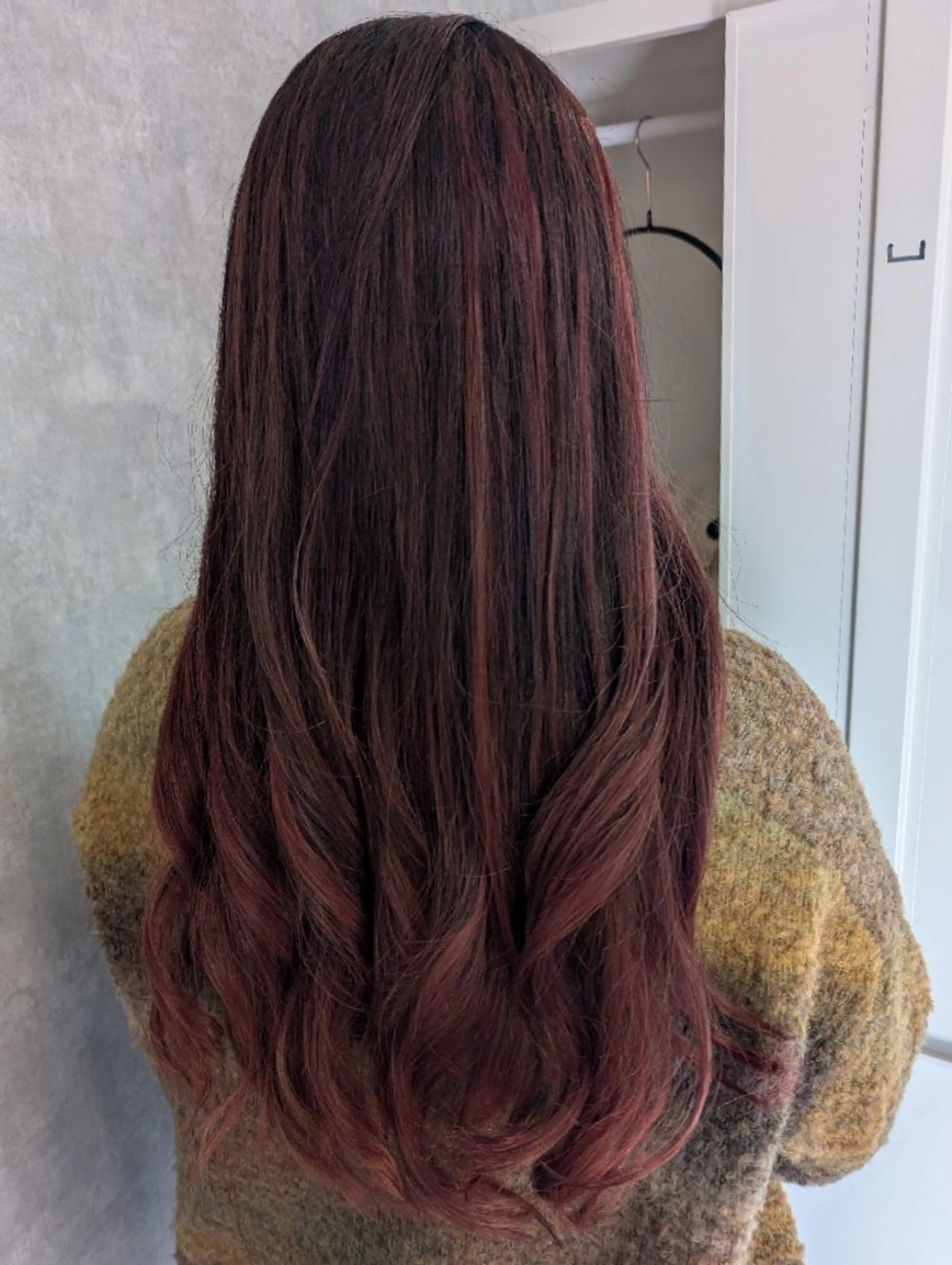 ロング カラー レッドカラー つや髪メニュー💎 ✧亜美︎✧我孫子駅のヘアスタイル