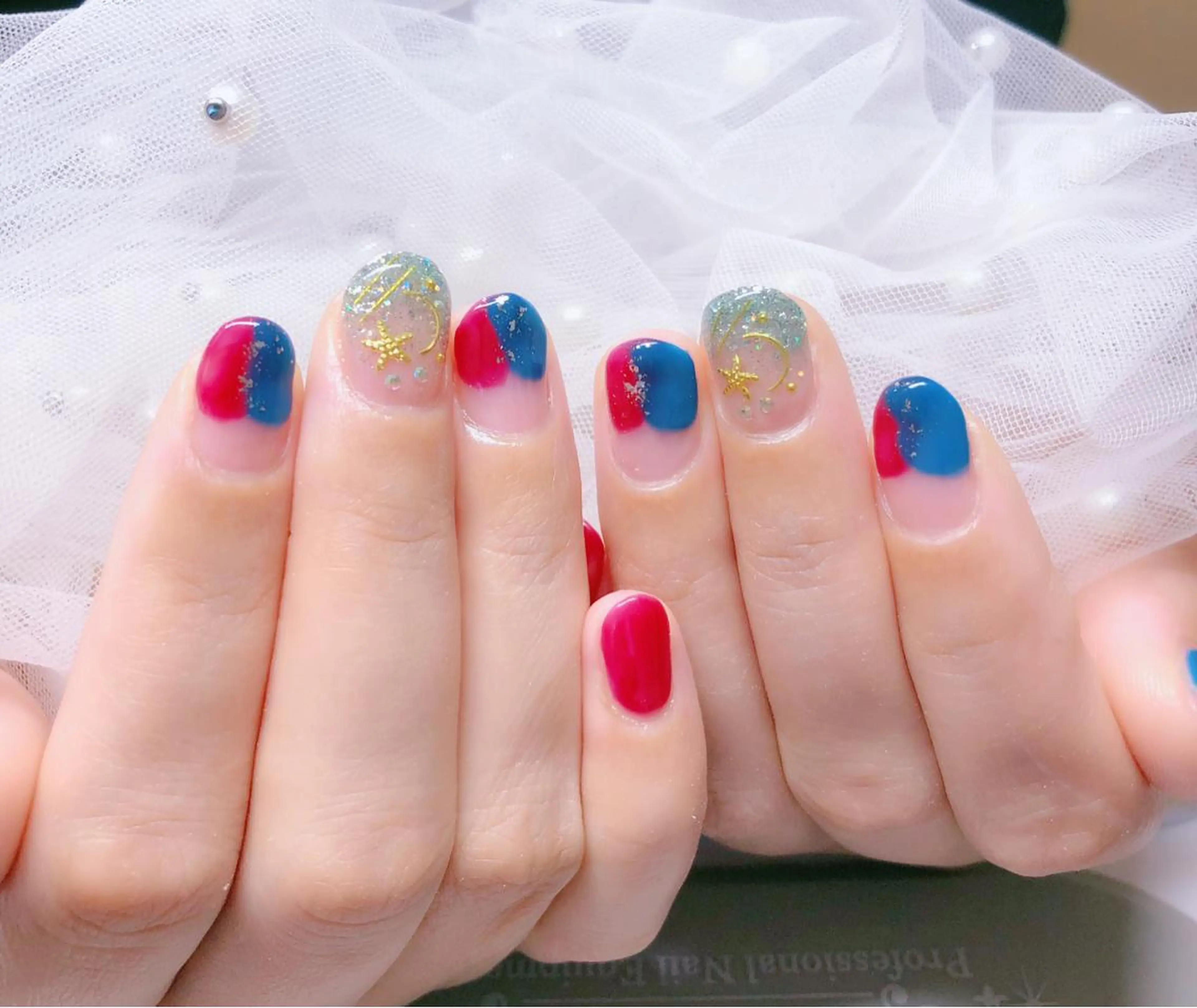 ネイル ハンドネイル マジック ミラーのネイルデザイン