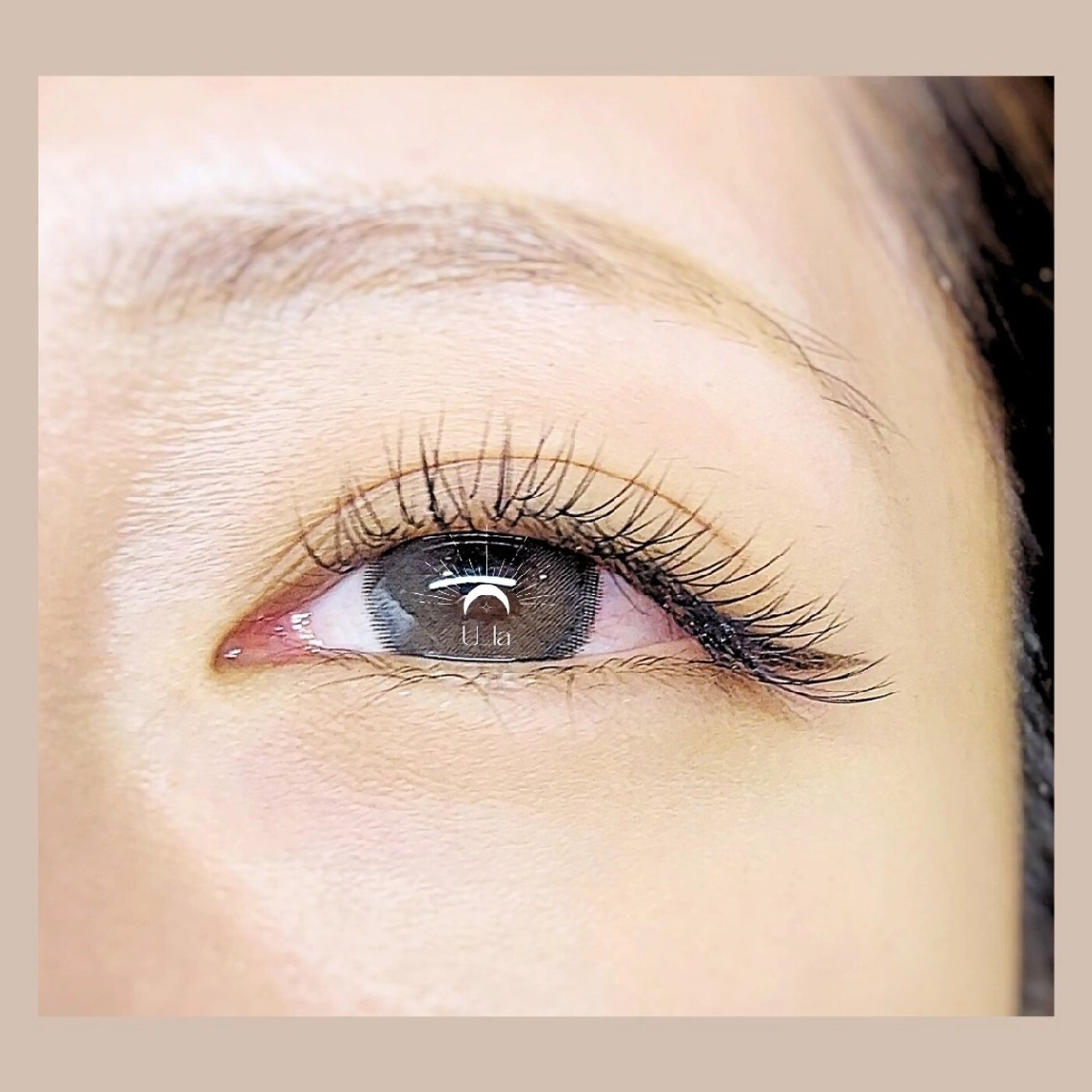 アイブロウ マツエク U_la所属・U_la [ウーラ] 片岡の眉毛・アイブロウイメージ
