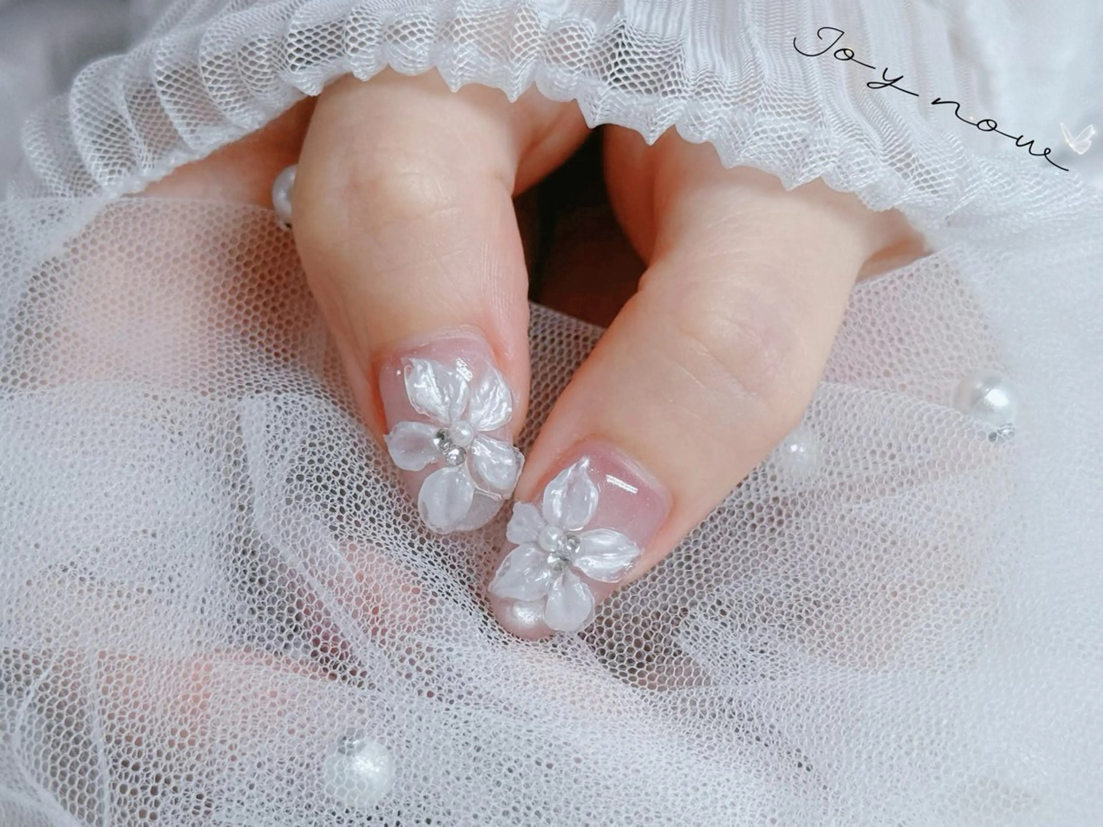 ミディアム ハンドネイル Joy Nowのネイルデザイン