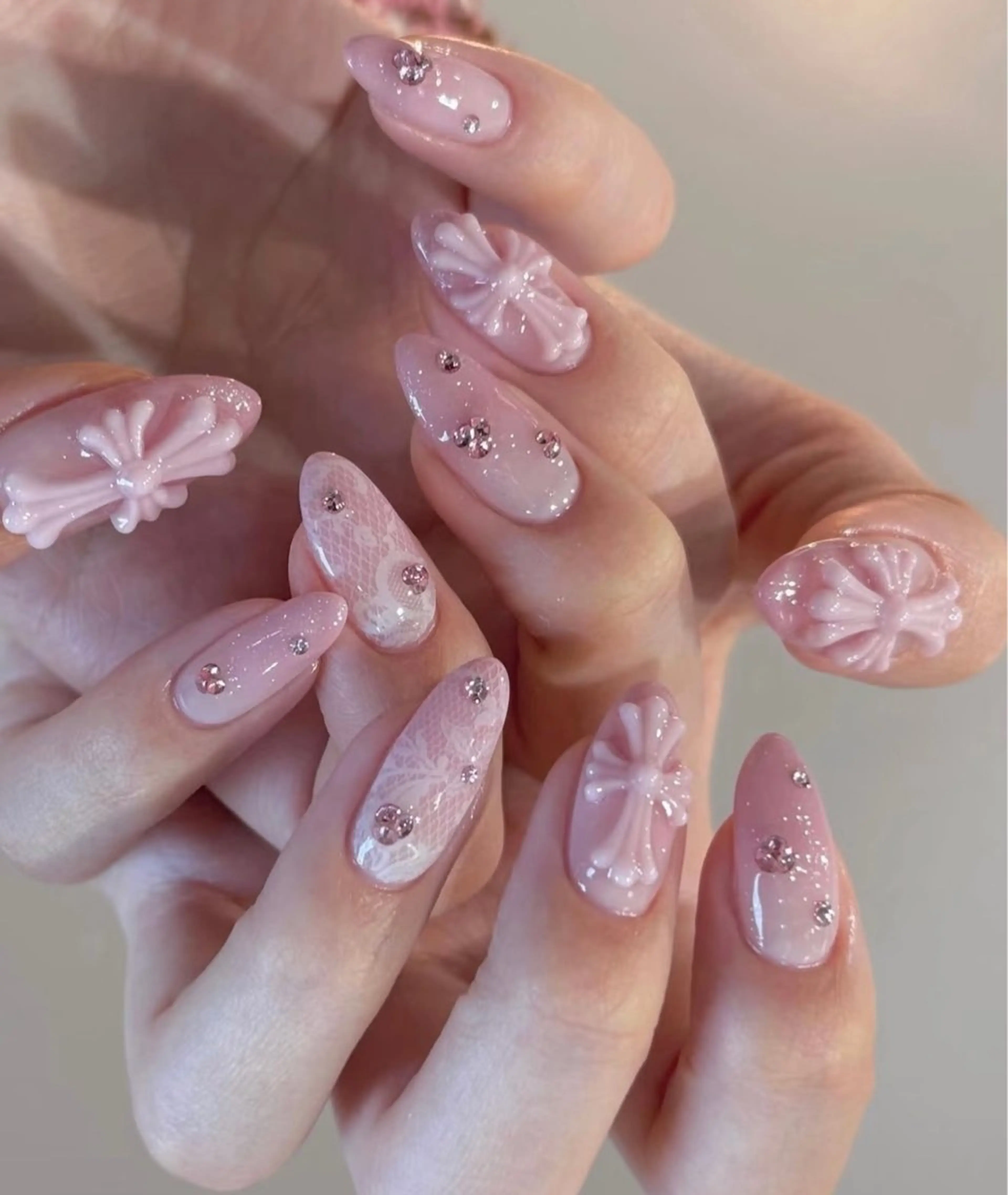 ネイル オーロラネイル べっ甲ネイル チークネイル 成人式 長さ出し ハンドネイル ハンドケア For you. Nail Salonのネイルデザイン