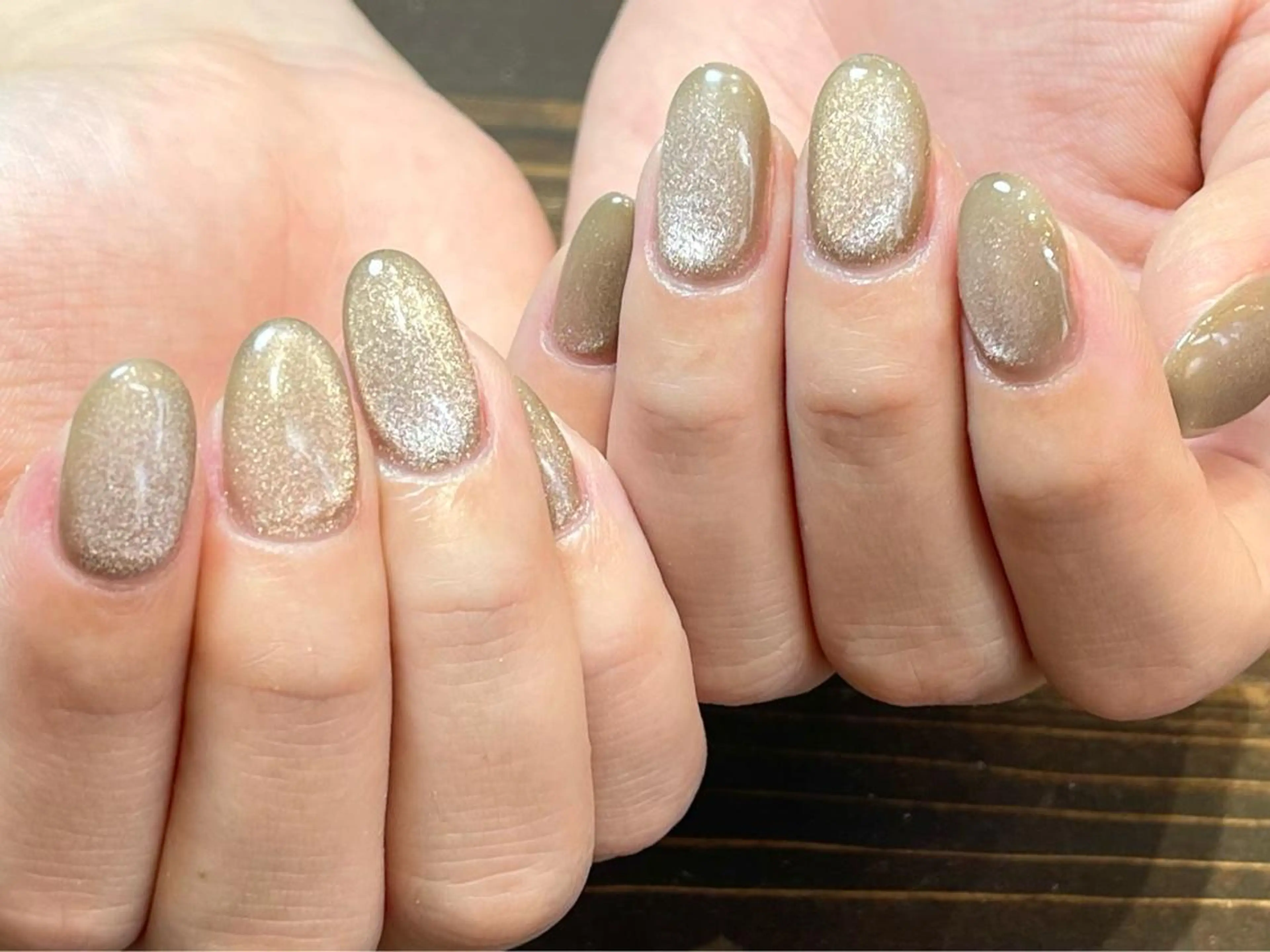 マグネットワンカラー(オフの有無を必ずメッセージにてお伝えください)の写真