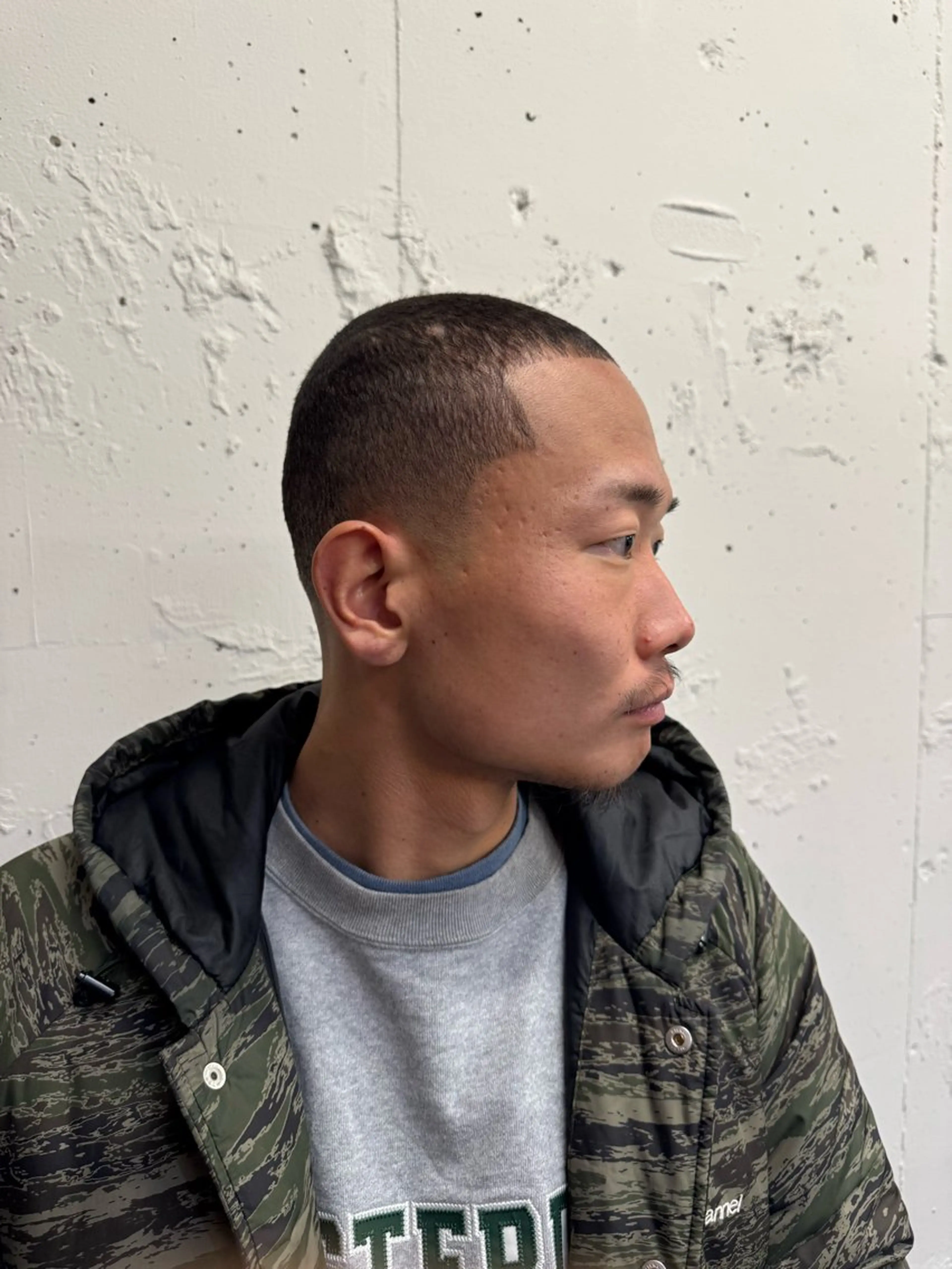 ショート パーマ メンズ センターパート ダウンパーマ フェードカット メンズハイライト メンズパーマ カット パーマ トリートメント 💈メンズ特化💈 TASUKUのヘアスタイル