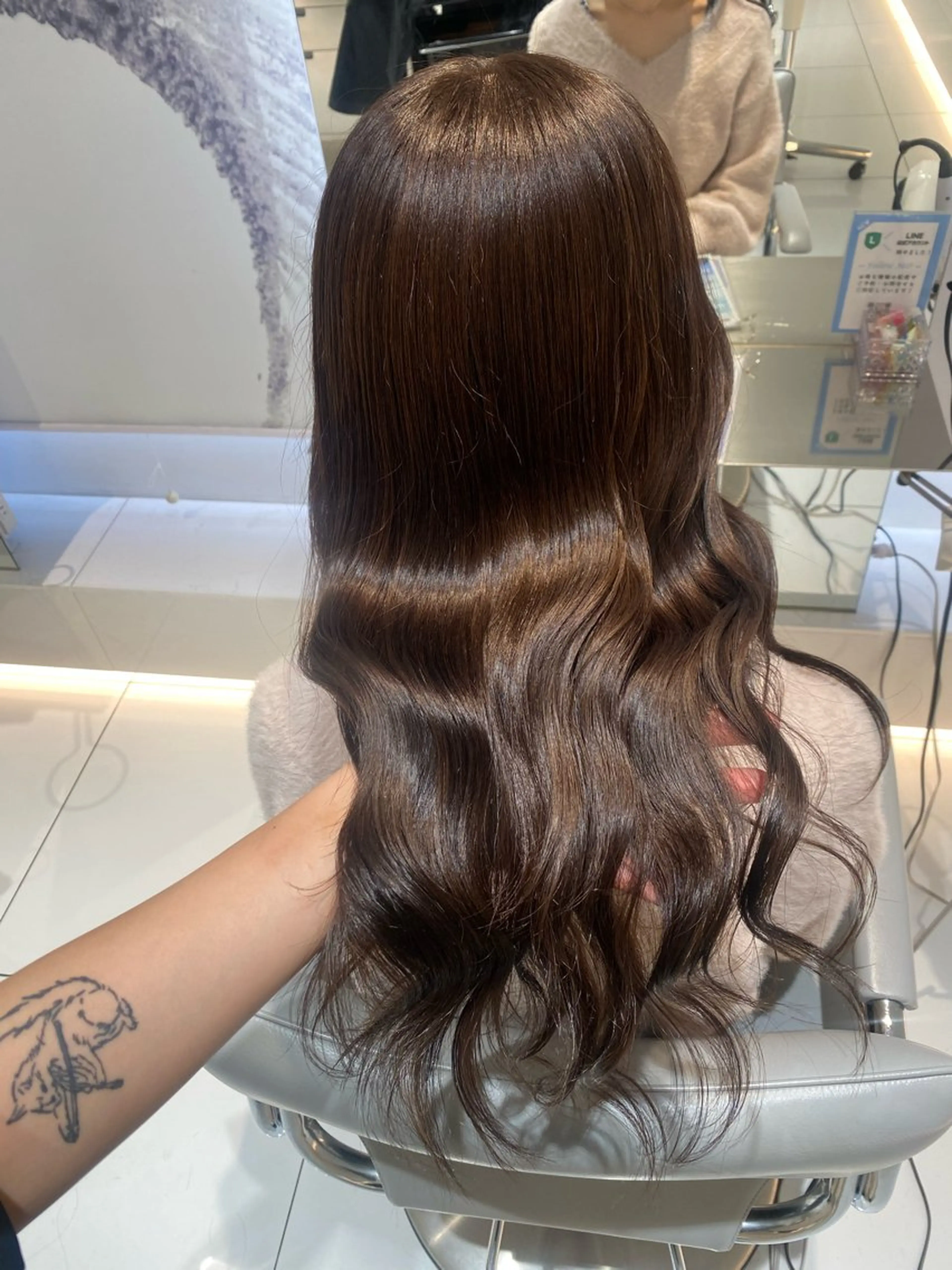 ロング カラー ブリーチ ブラウンカラー チョコレートブラウン ブリーチなしカラー keen 立川のヘアスタイル