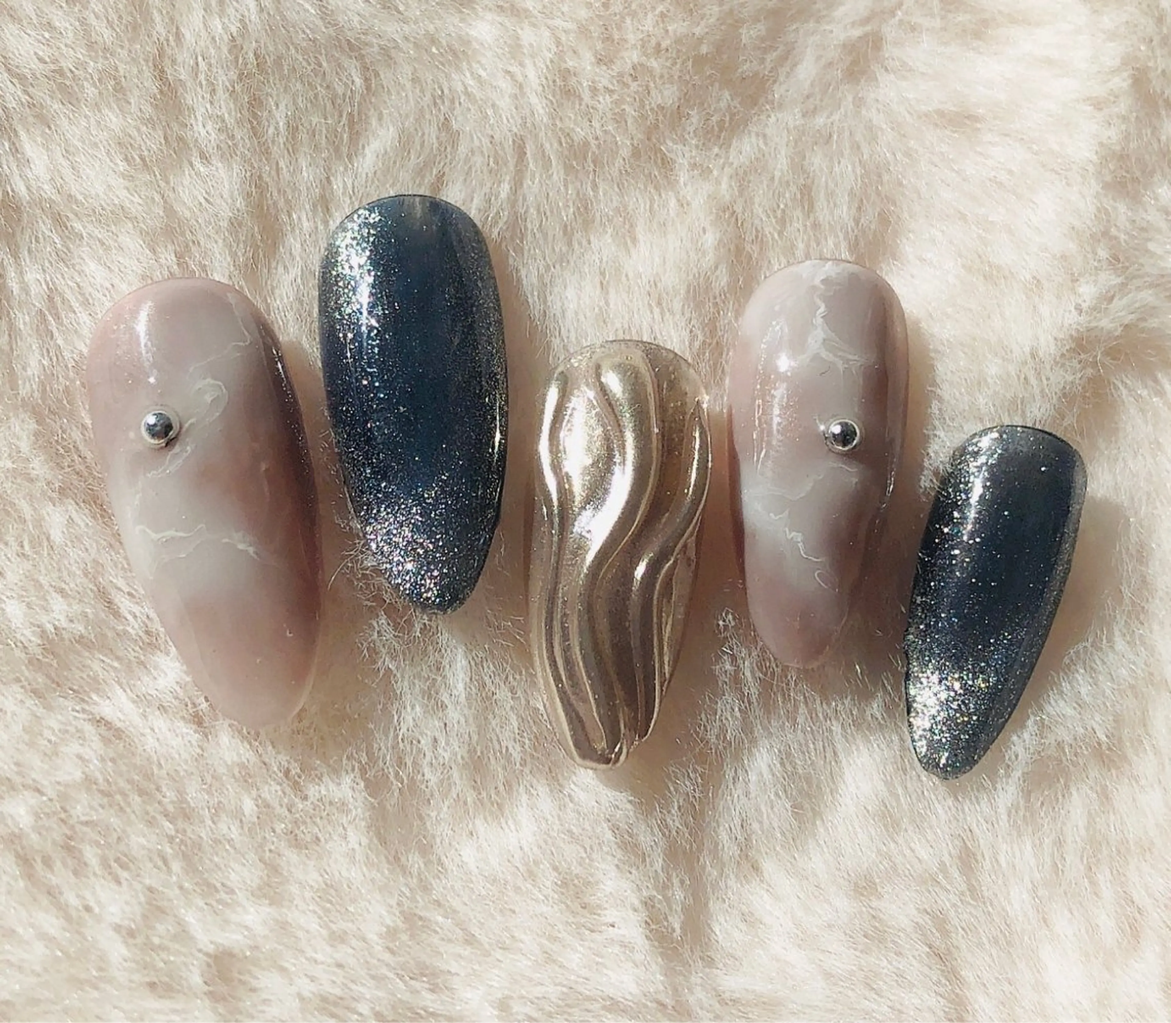 ネイル ハンドネイル Moons nail 💅✨のネイルデザイン