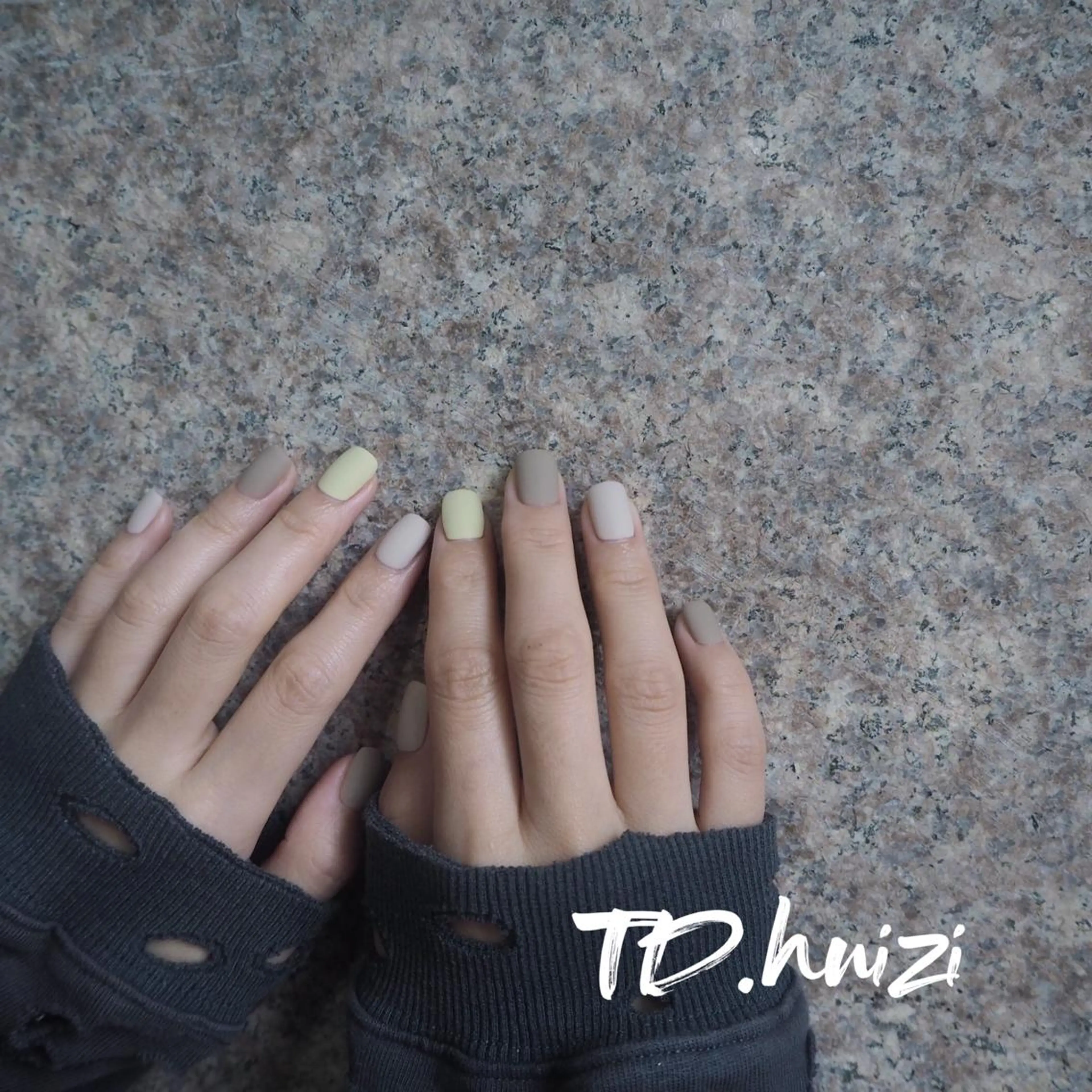 ショート めぐみのネイルサロン スタッフ練習のネイルデザイン