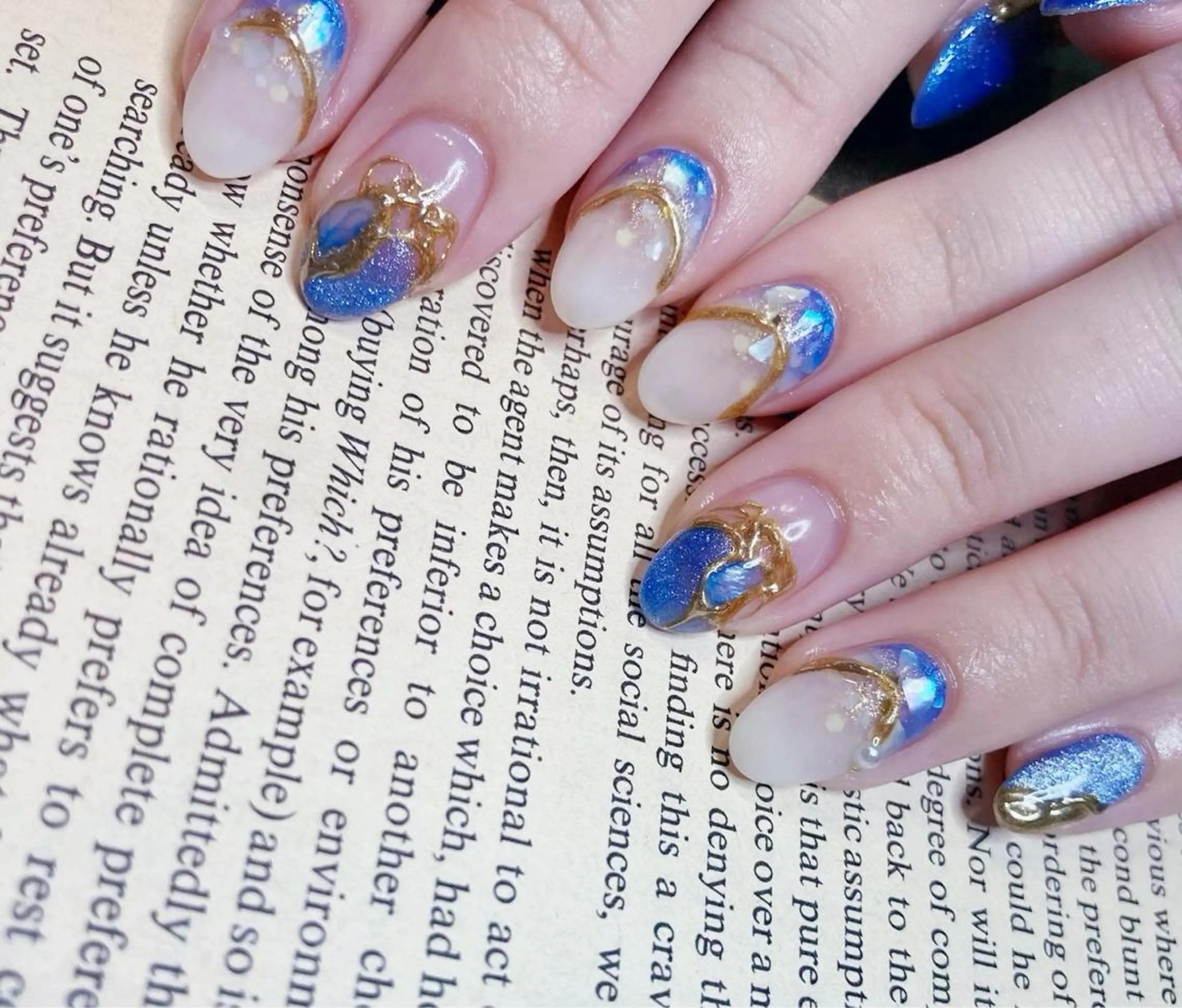 ネイル NOIROUGE所属・NOI ROUGEのネイルデザイン