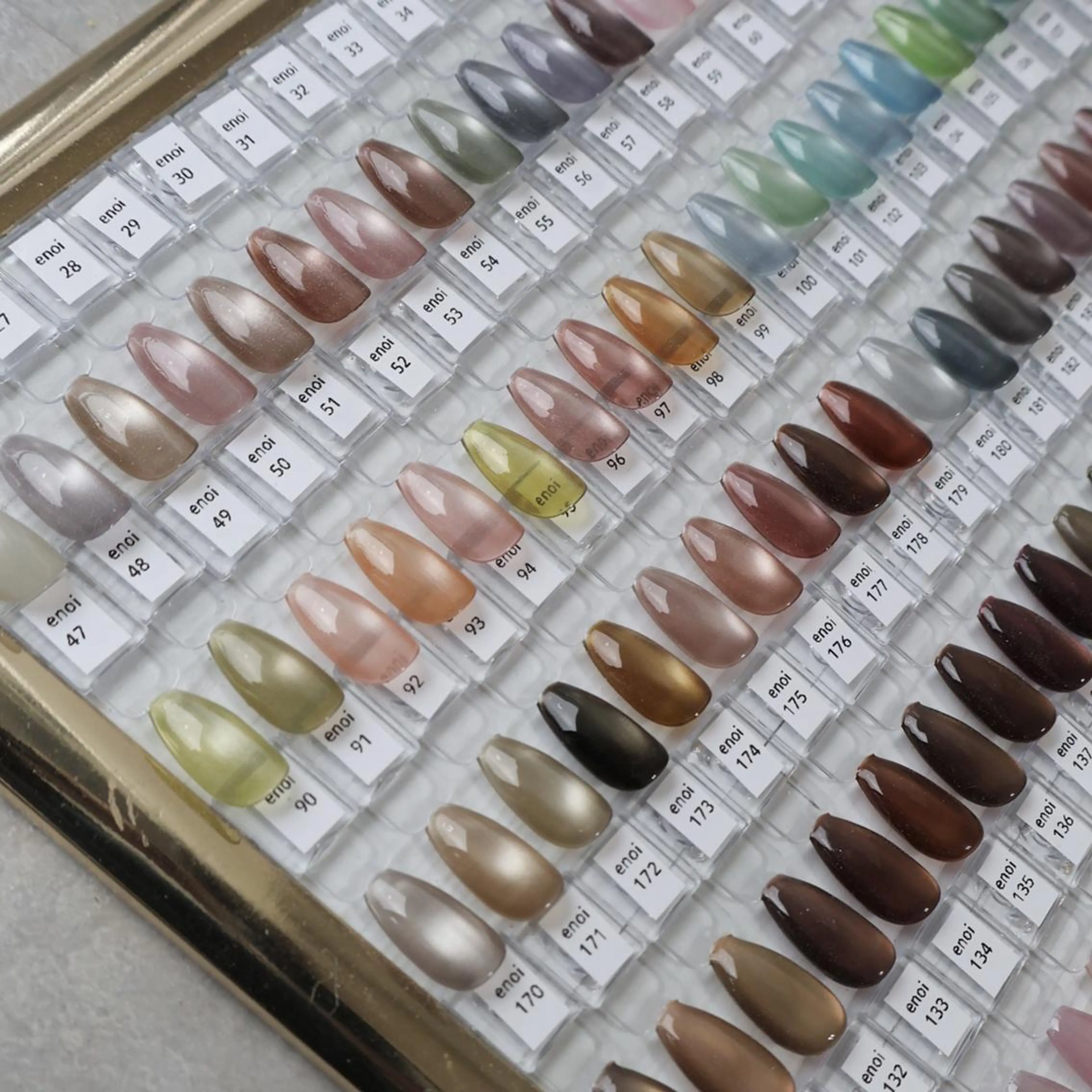 ネイル tulle【チュール 】HIKARIのネイルデザイン