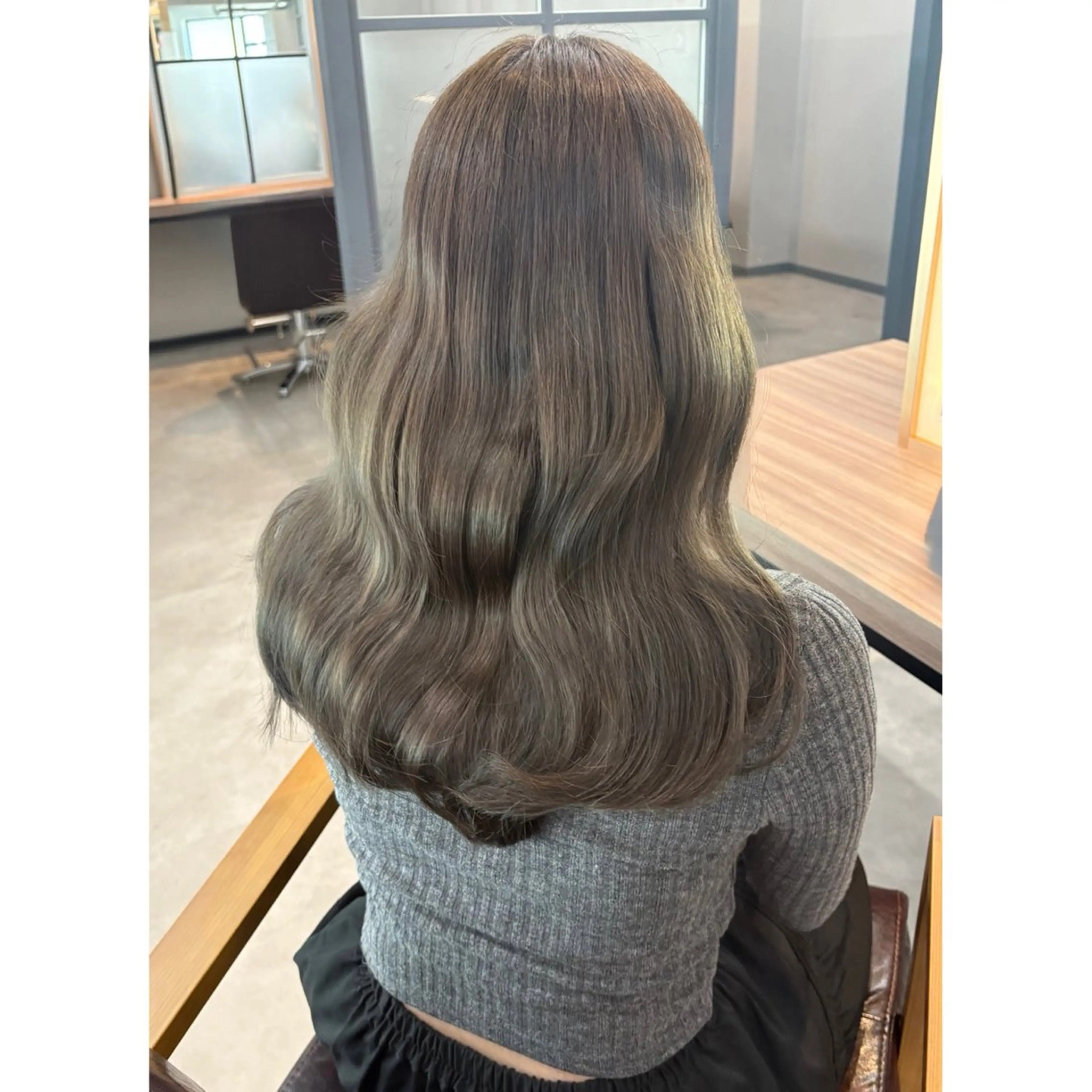 ロング カラー 韓国レイヤー/透明感 ♡YUUNAのヘアスタイル