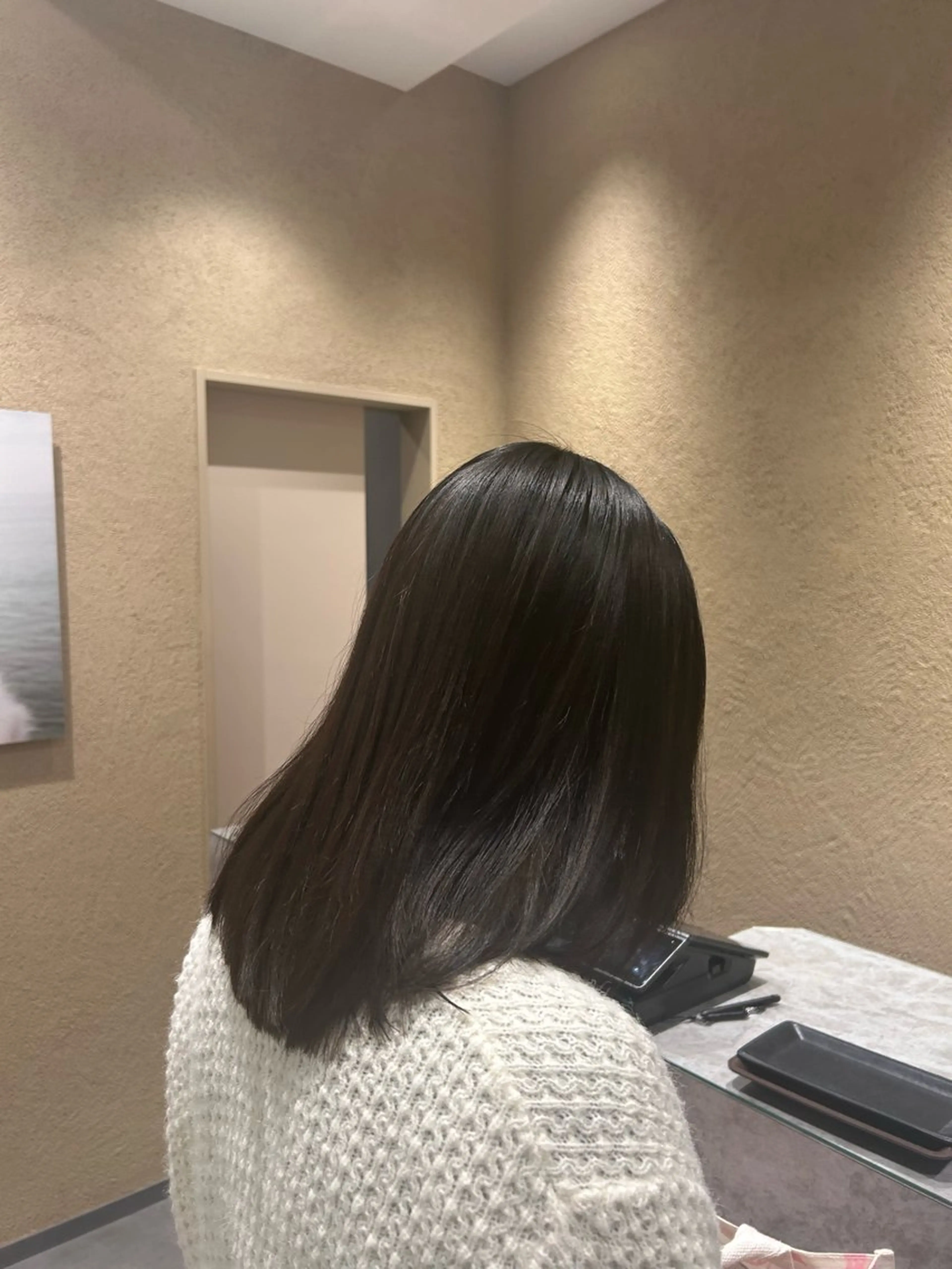 カラー 透明感カラー 白岩 君予のヘアスタイル